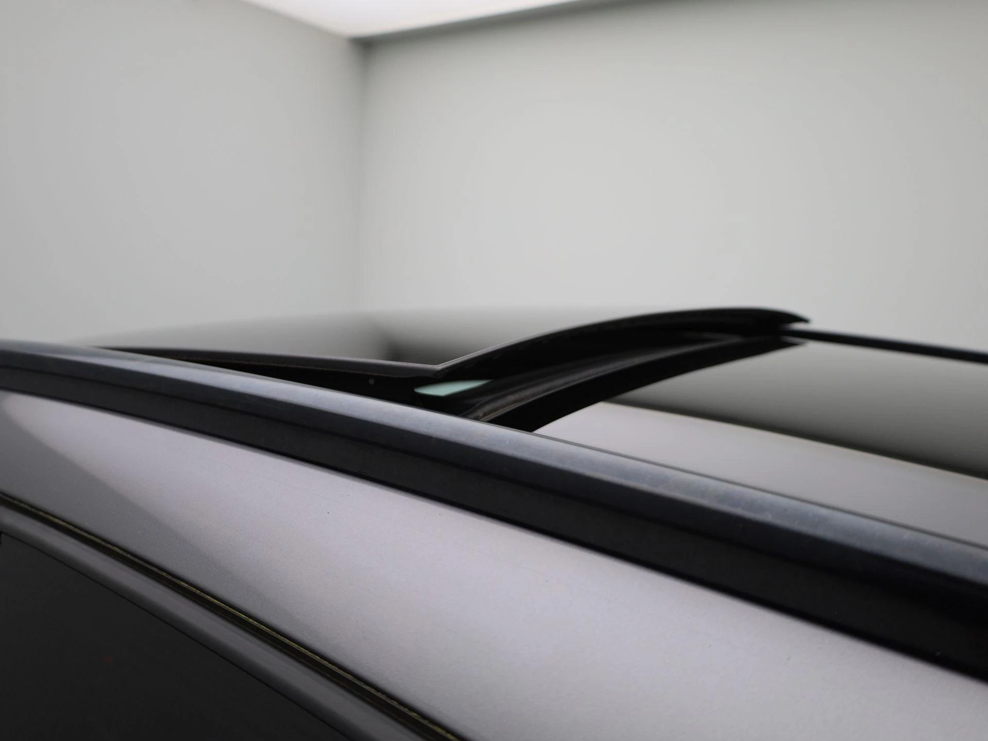 Mercedes-Benz-GLA-image-36
