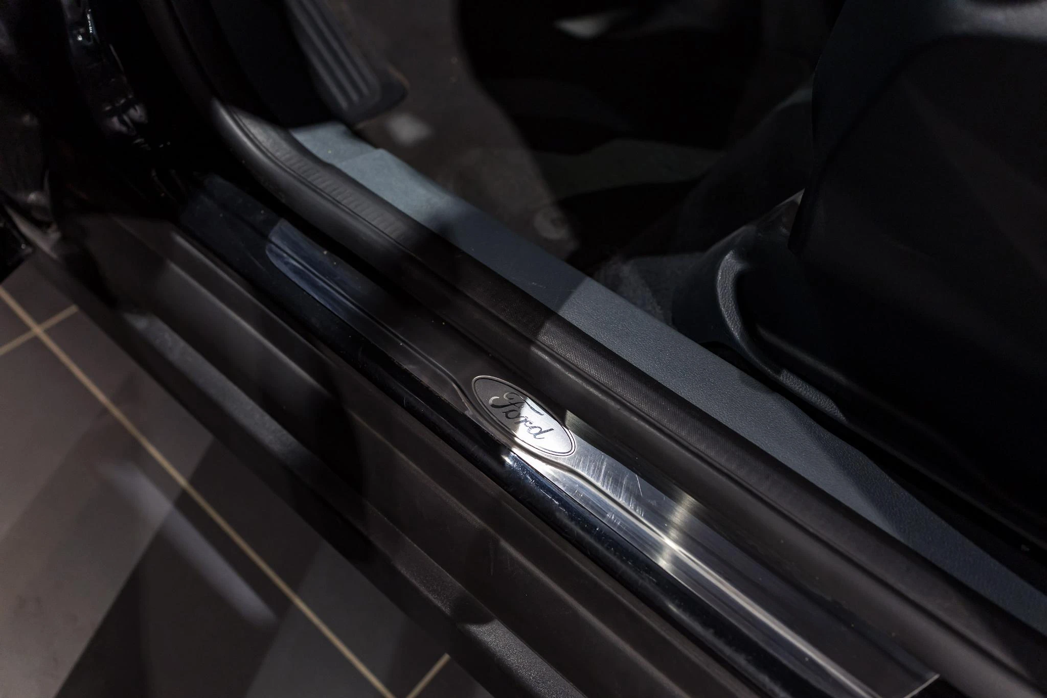 Ford-C-MAX-image-18