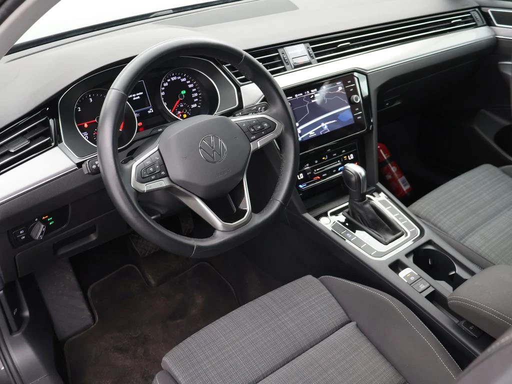 Volkswagen Passat Passat Style 'Business' 2.0TDI 122PK *AUTOMAAT*NAVI*CAMERA*ACC*PDC*APP*-CONNECT*...*