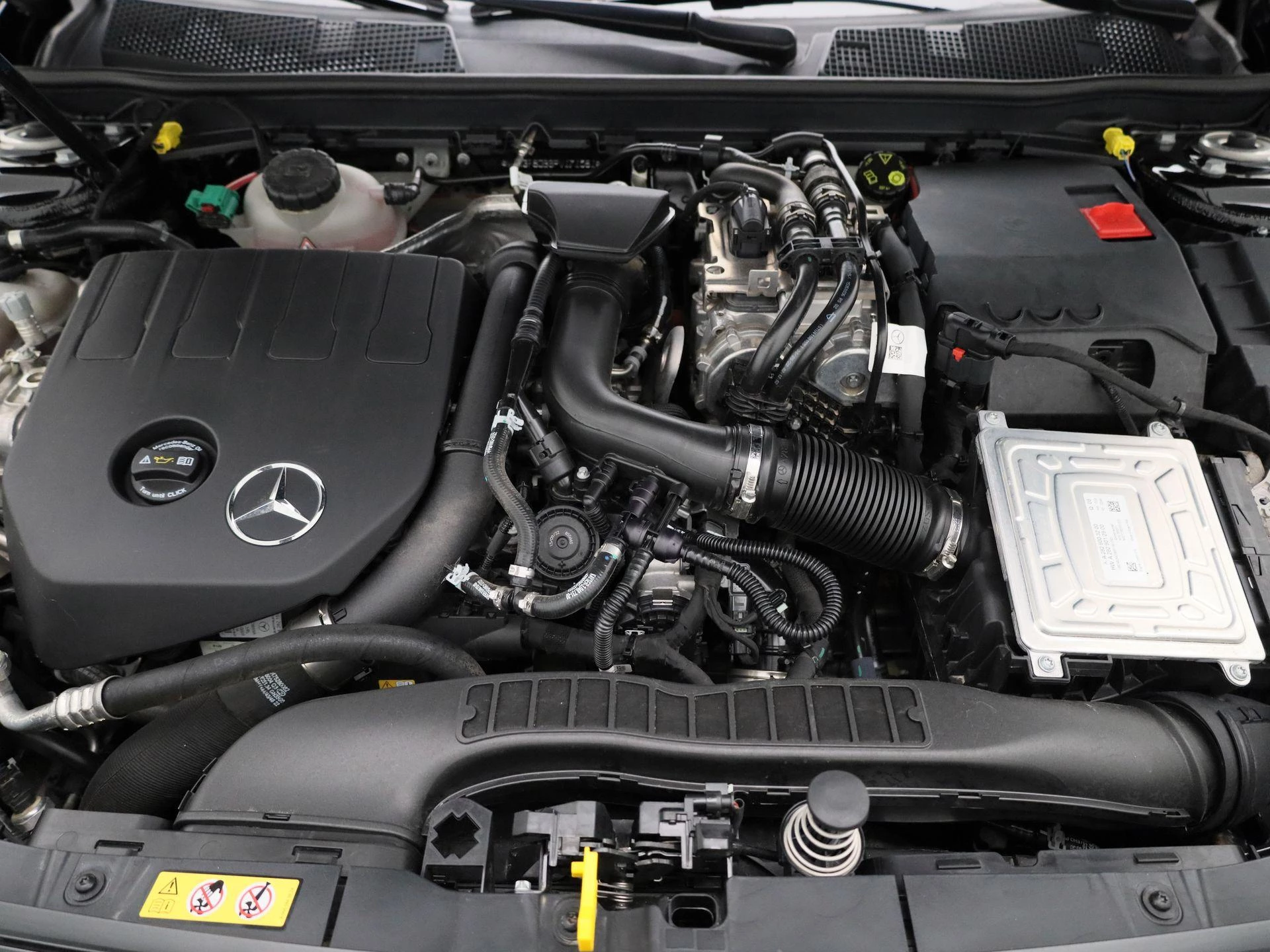 Mercedes-Benz A-Klasse A 250 e Business Solution