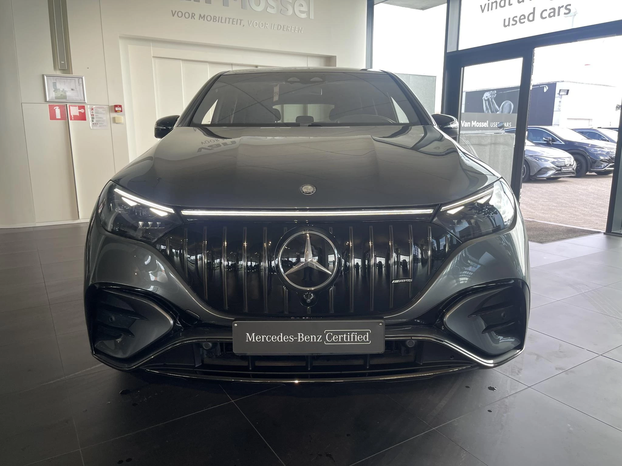 Mercedes-Benz EQE 43 AMG SUV + NAPPA + PANO + BURMESTER + HYPERSCREEN +