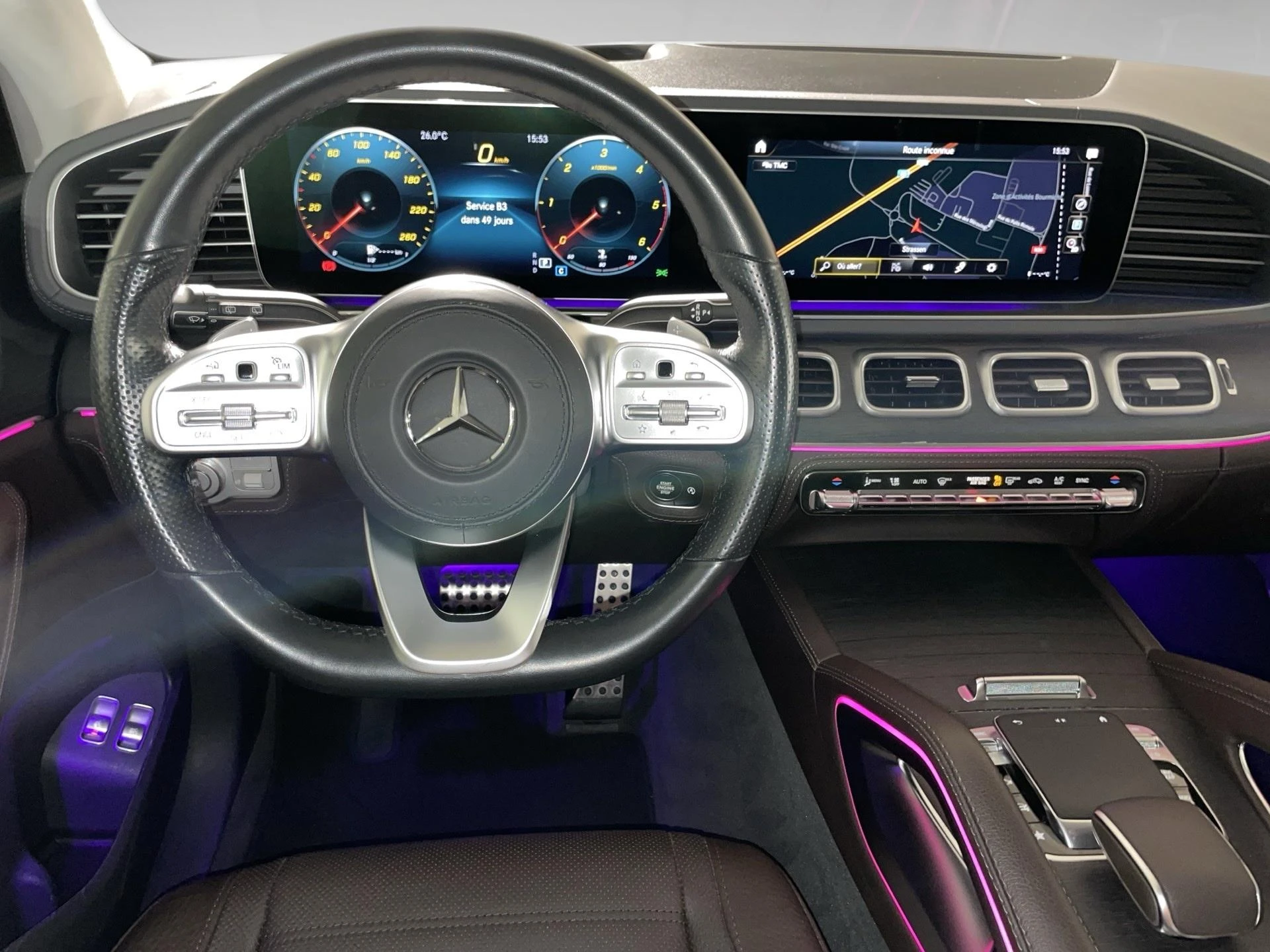 Mercedes-Benz-GLS-image-5
