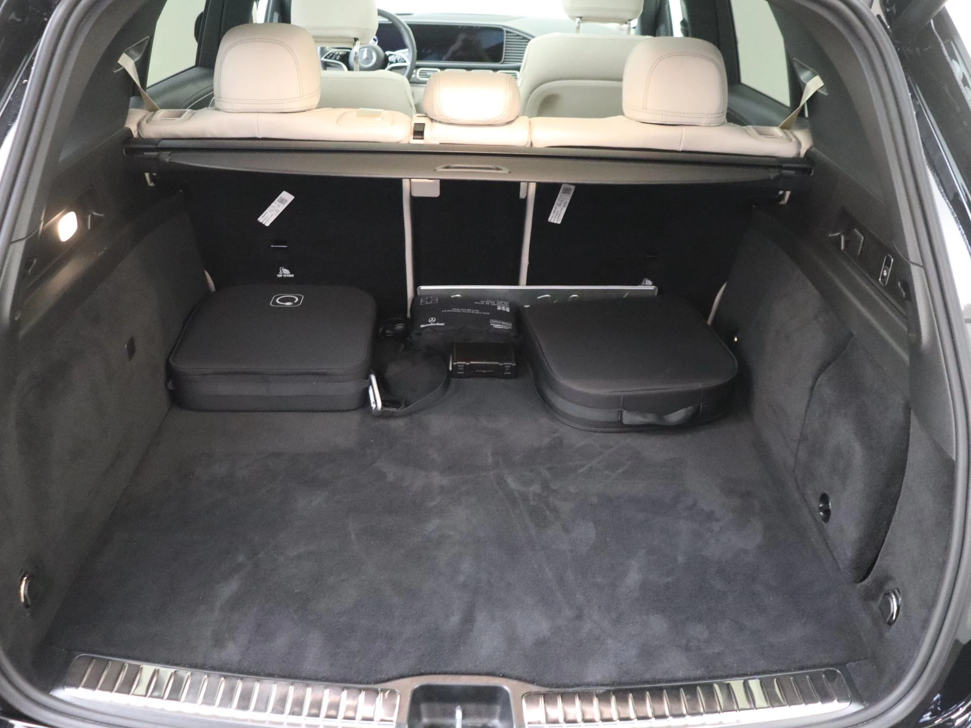 Mercedes-Benz-GLE-image-31