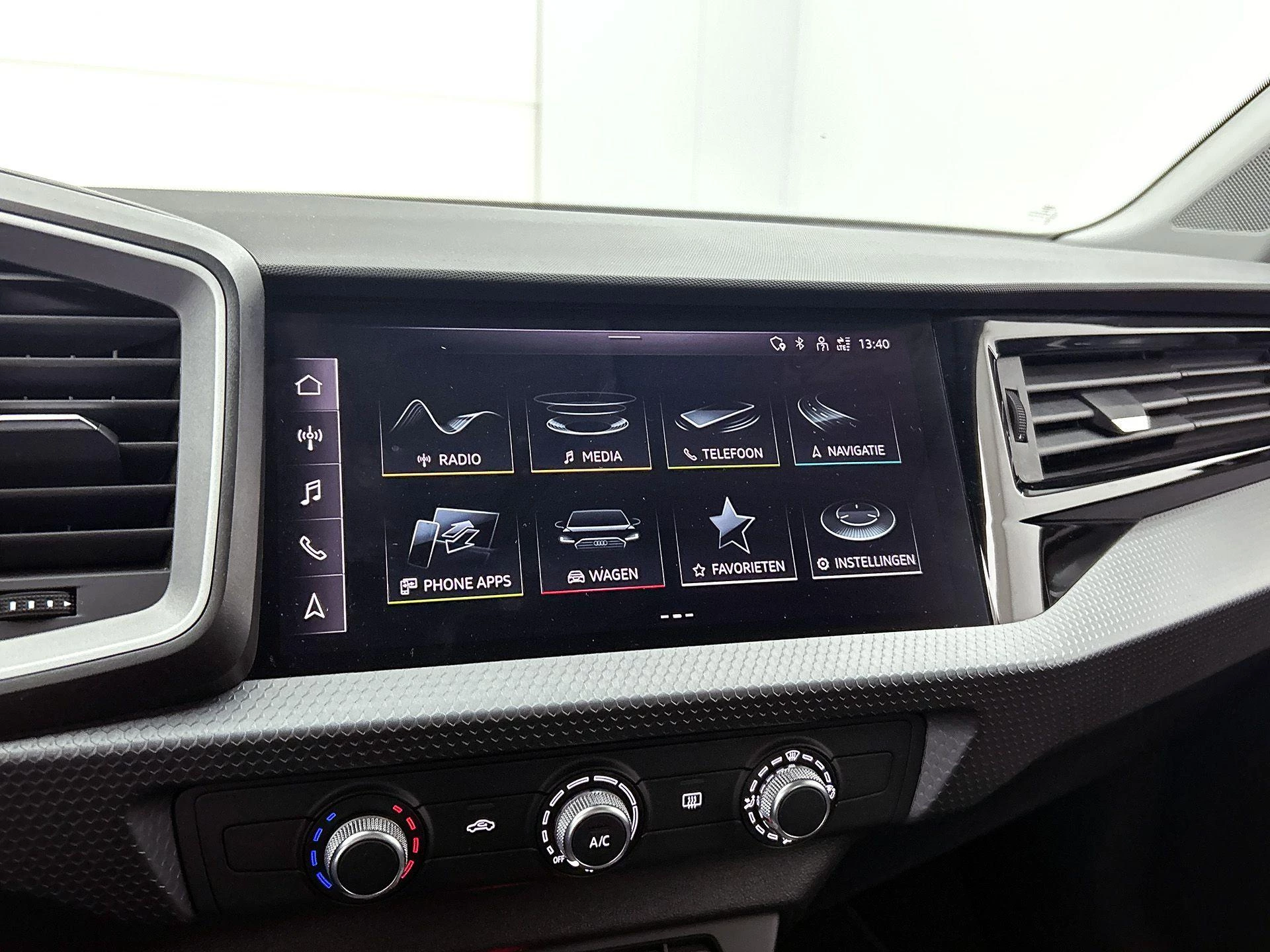 Audi-A1 Sportback-image-13