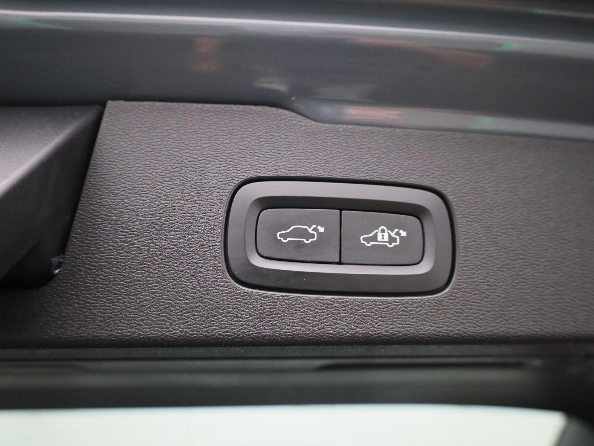 Volvo-V60-image-13