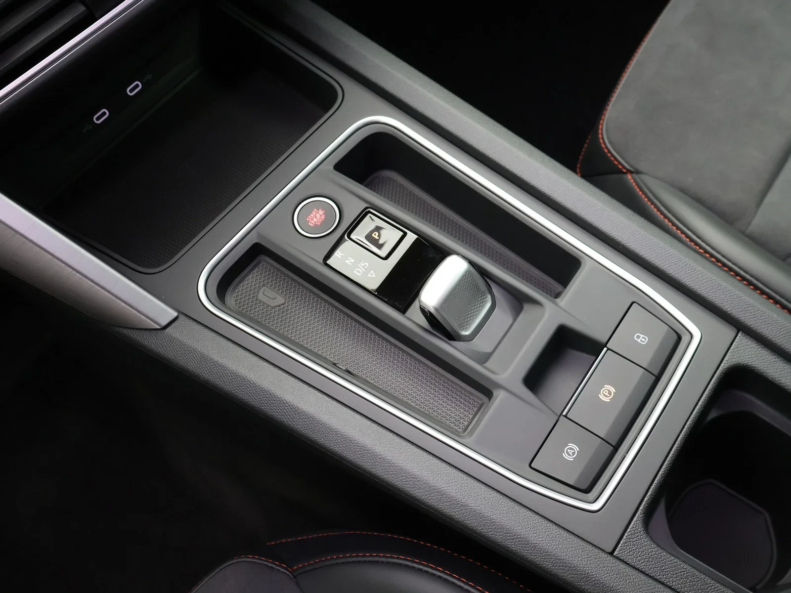 SEAT Leon Leon 5D FR 1.5TSI 150pk *AUTOMAAT*APP CONNECT*CAMERA*NAVI*MEMORY SEATS*HALF LEDER*...DEMO