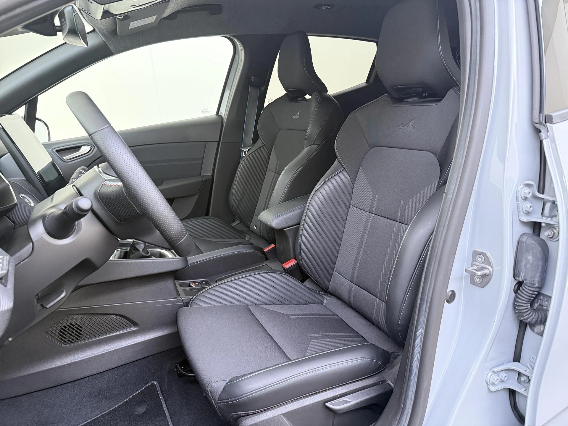 Renault-Clio-image-14