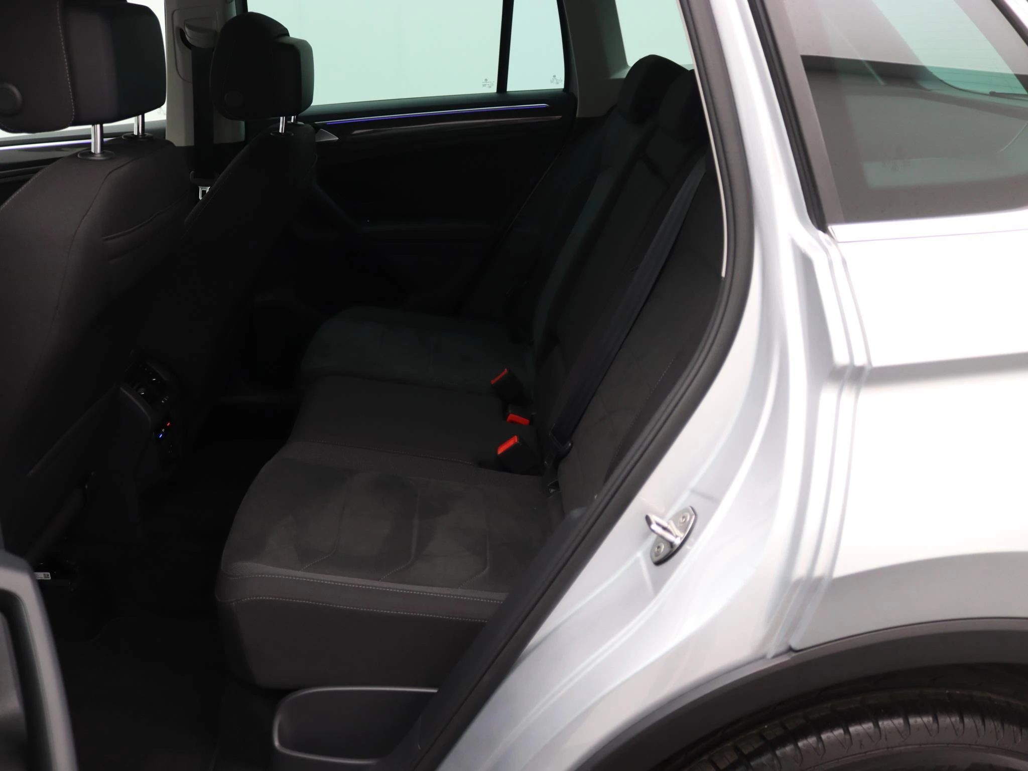 Volkswagen-Tiguan-image-11