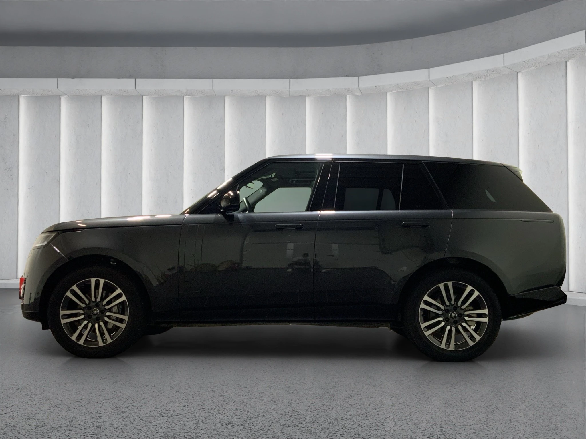 Land Rover-Range Rover-image-4