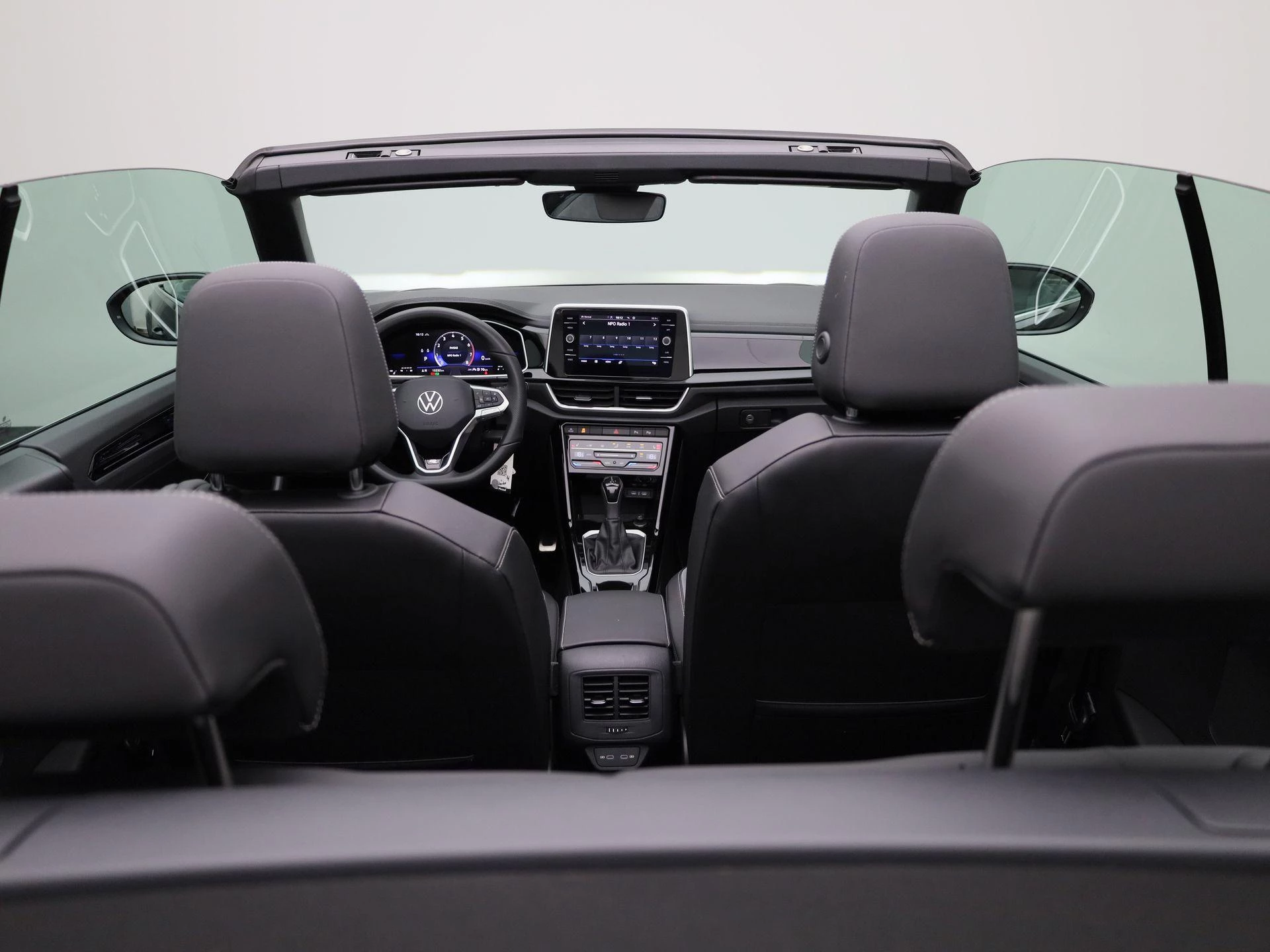 Volkswagen T-Roc 1.5 TSI R-Line | 150 PK |