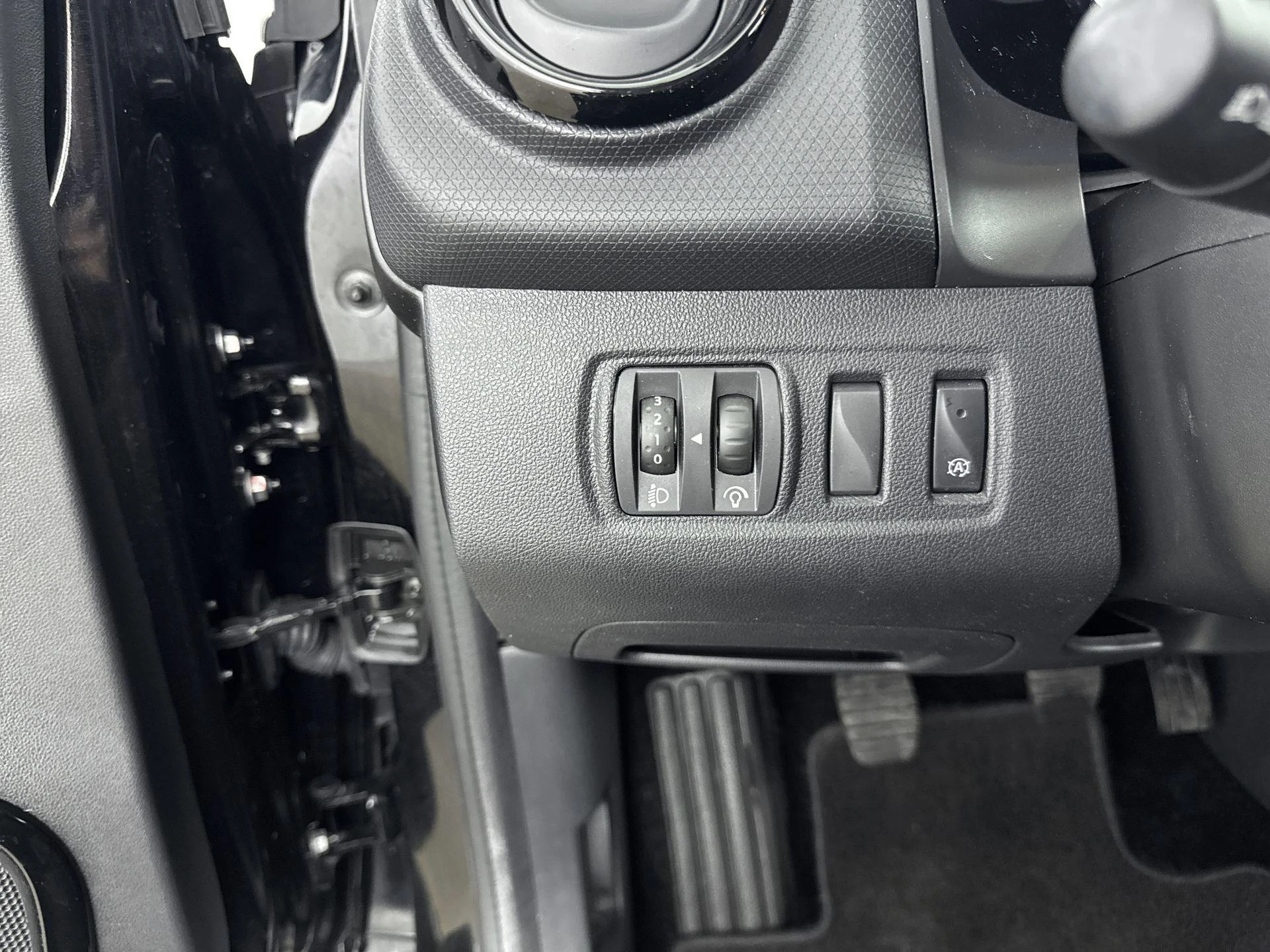 Renault-Clio-image-14