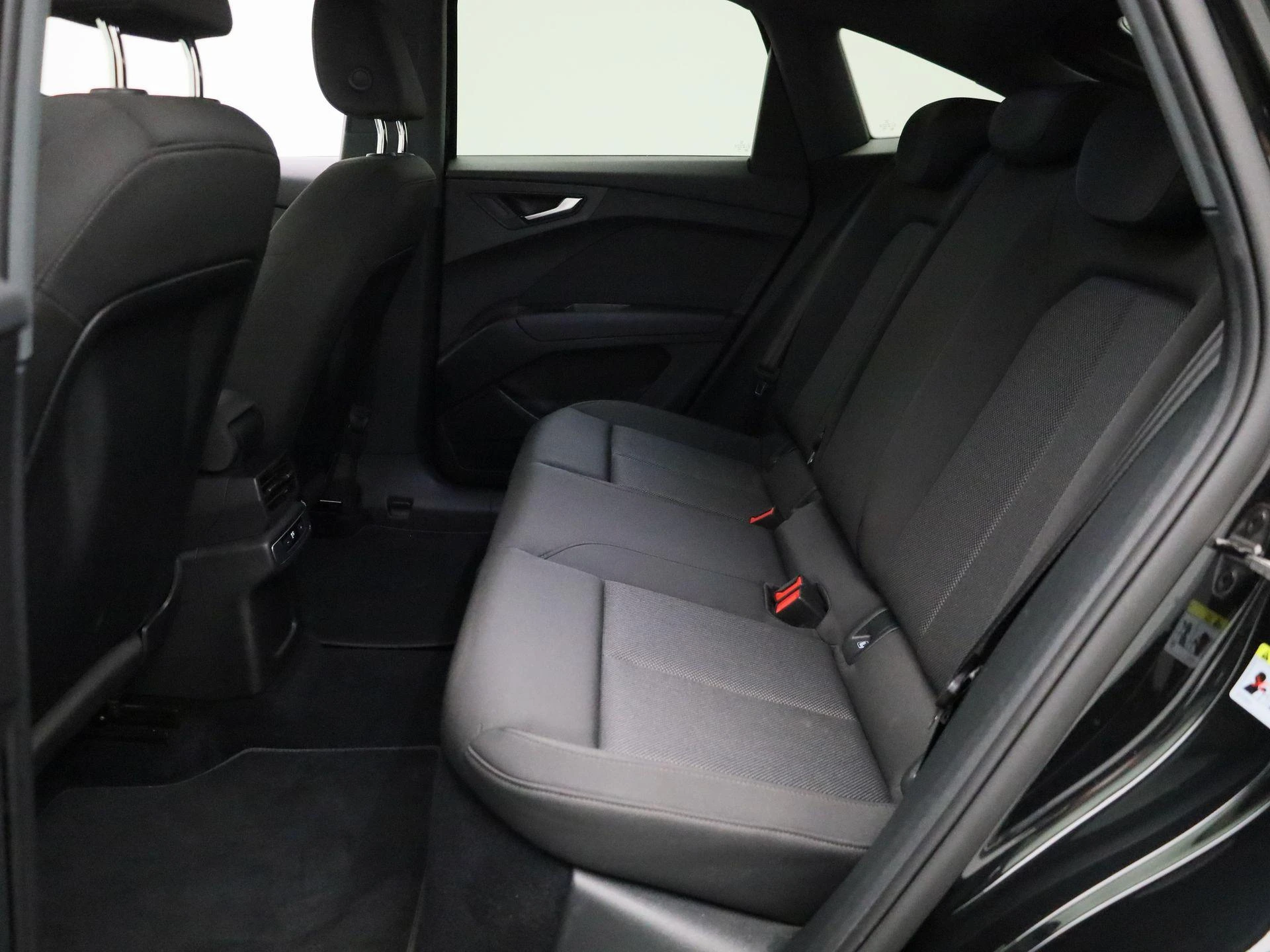 Audi-Q4 Sportback e-tron-image-11
