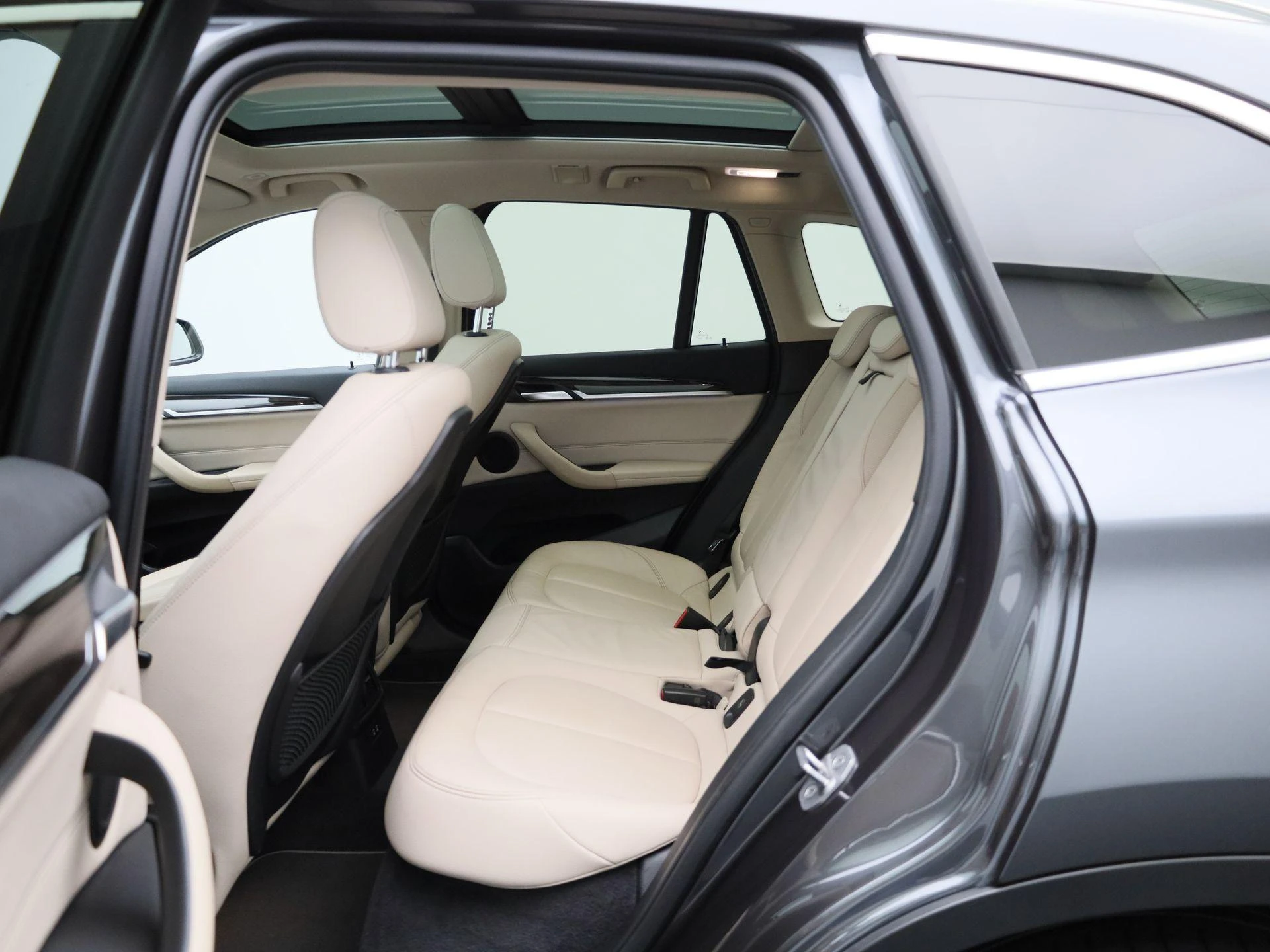 BMW-X1-image-11