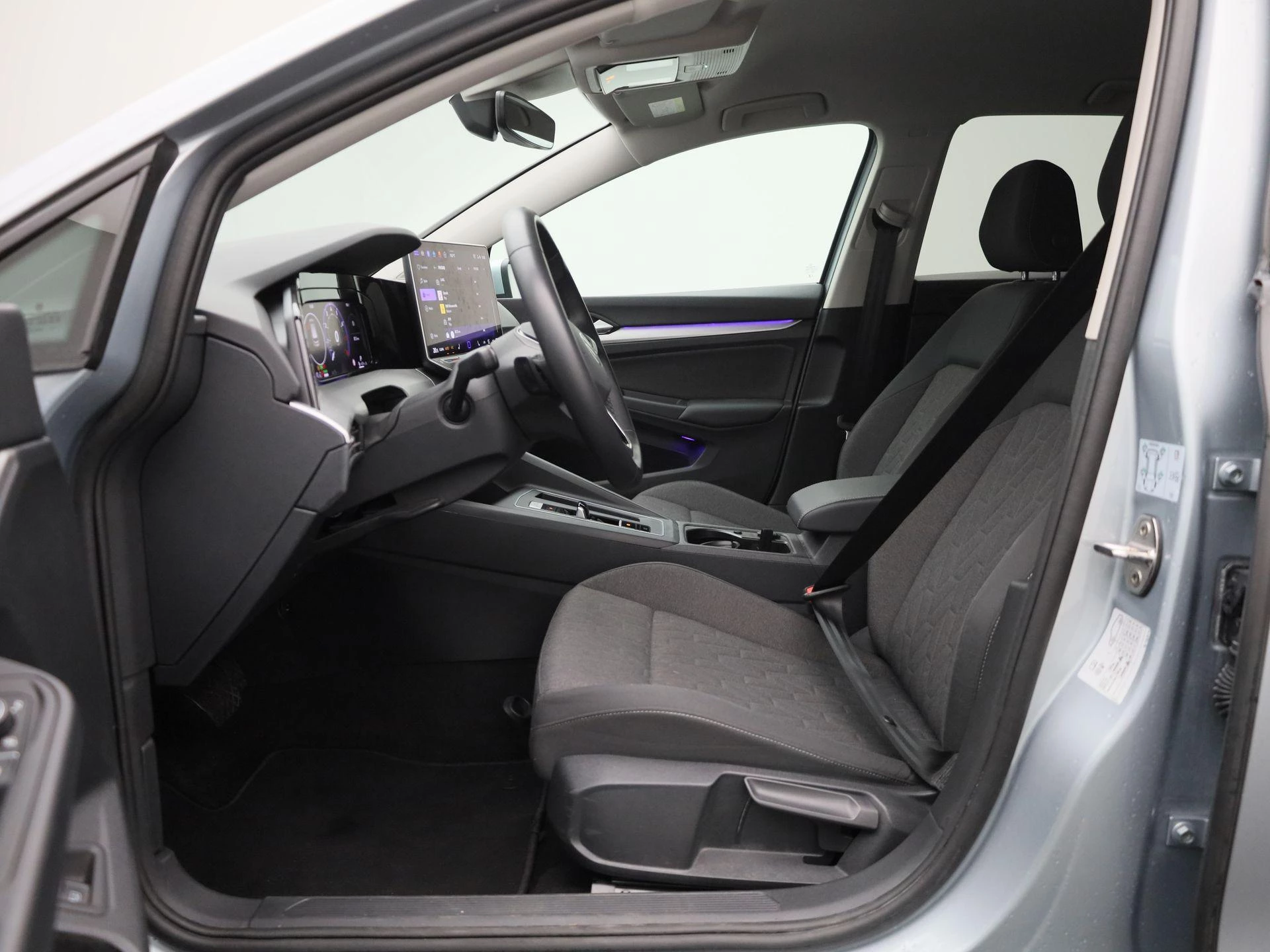 Volkswagen-Golf-image-10