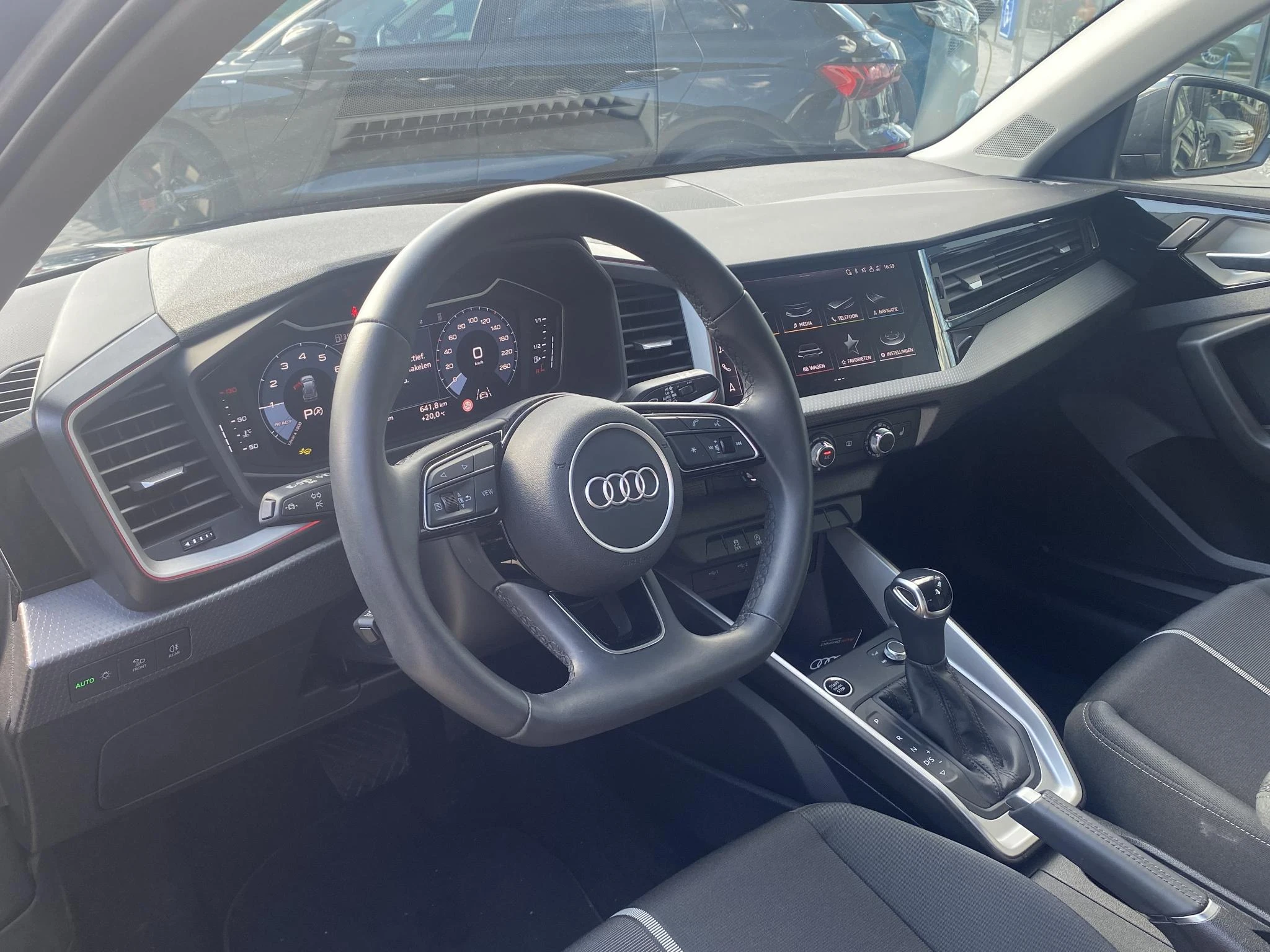 Audi-A1 Sportback-image-3