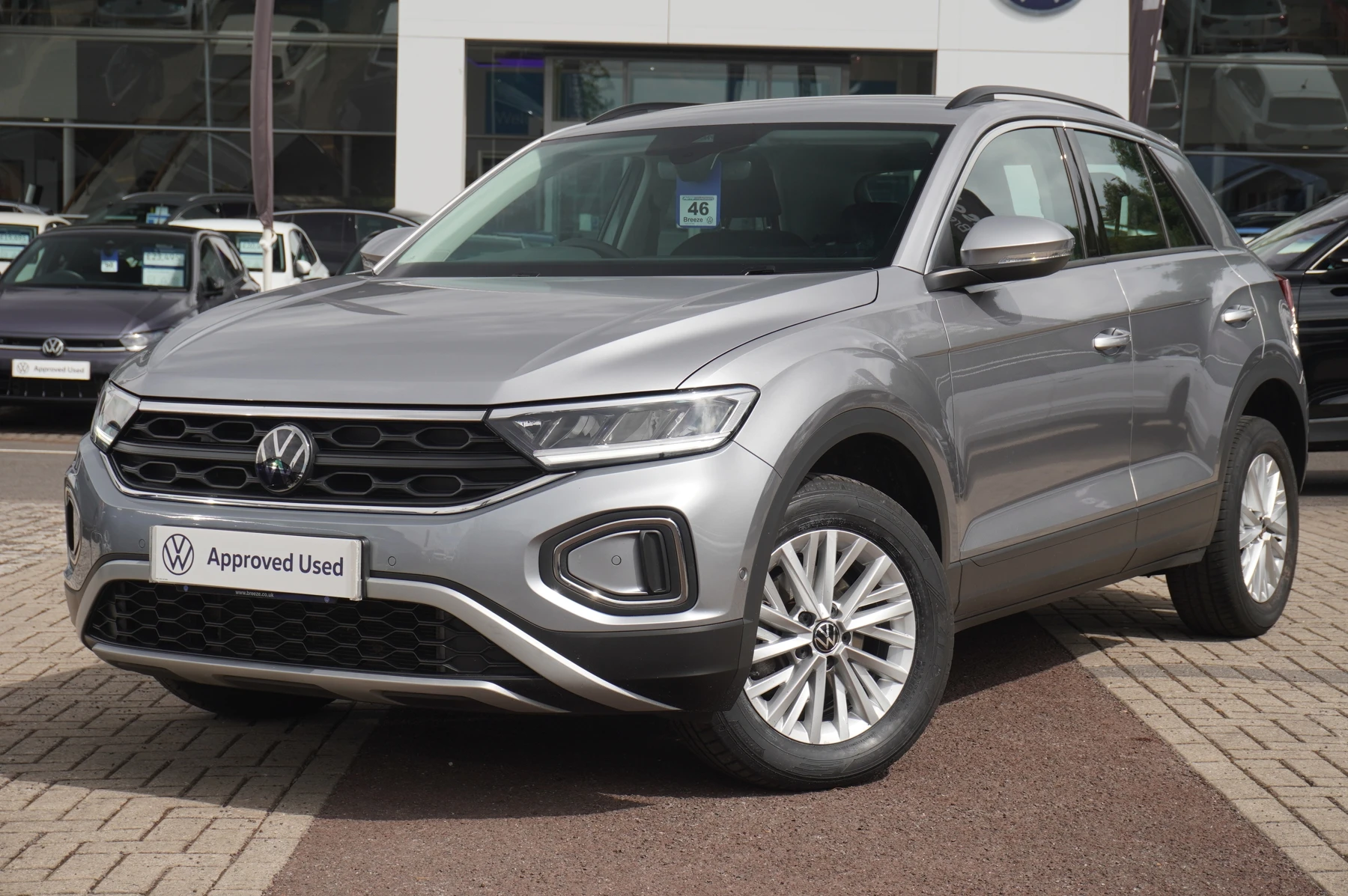 Volkswagen-T-Roc-image-34