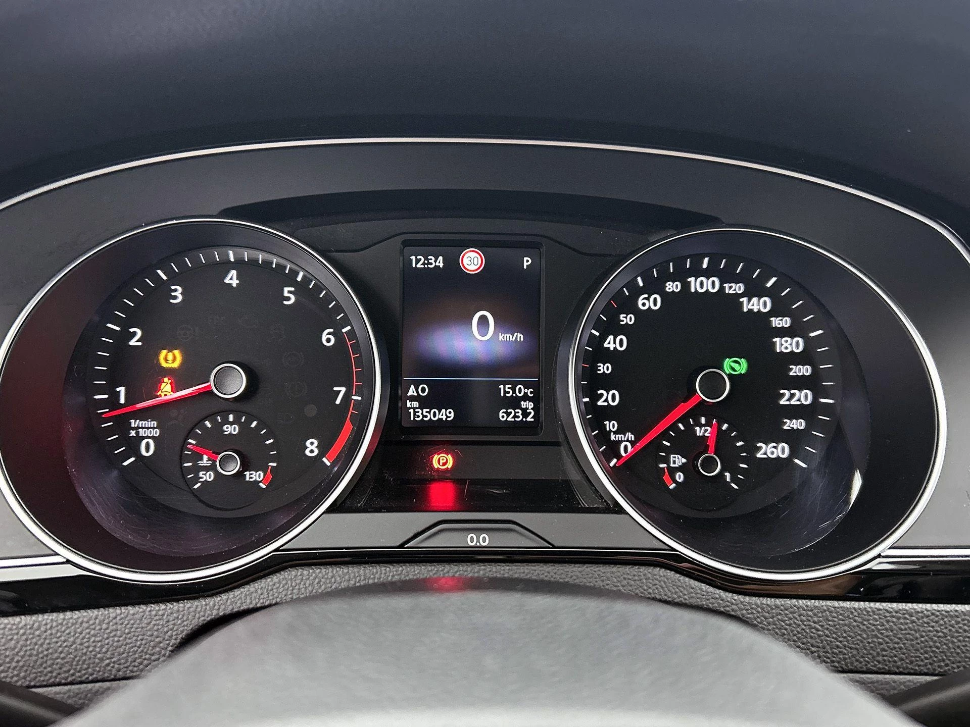 Volkswagen-Passat-image-10