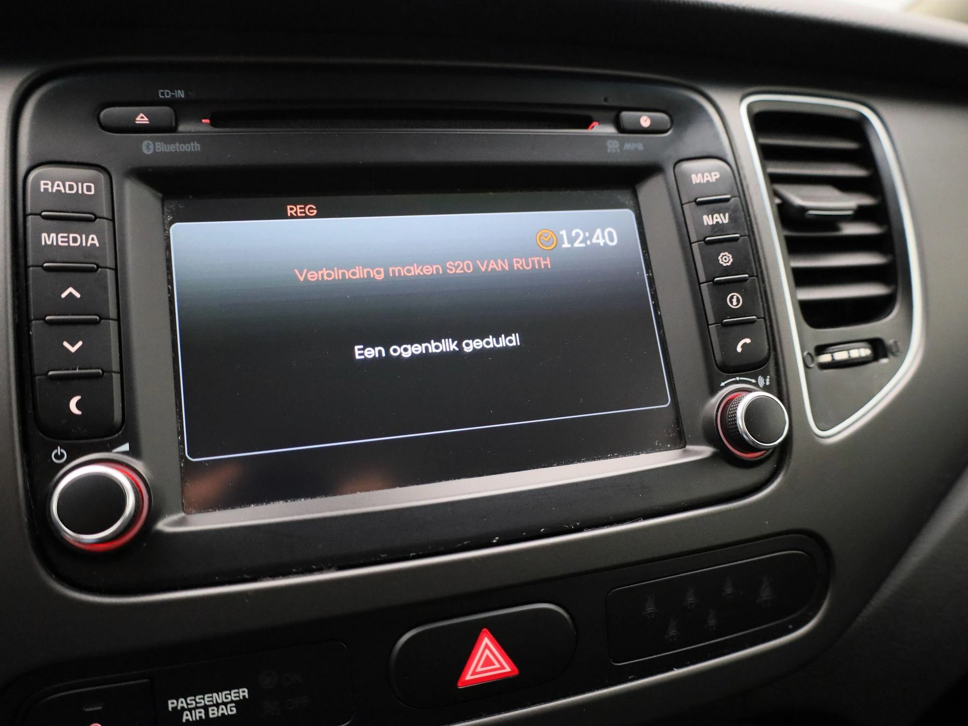 Kia-Carens-image-28