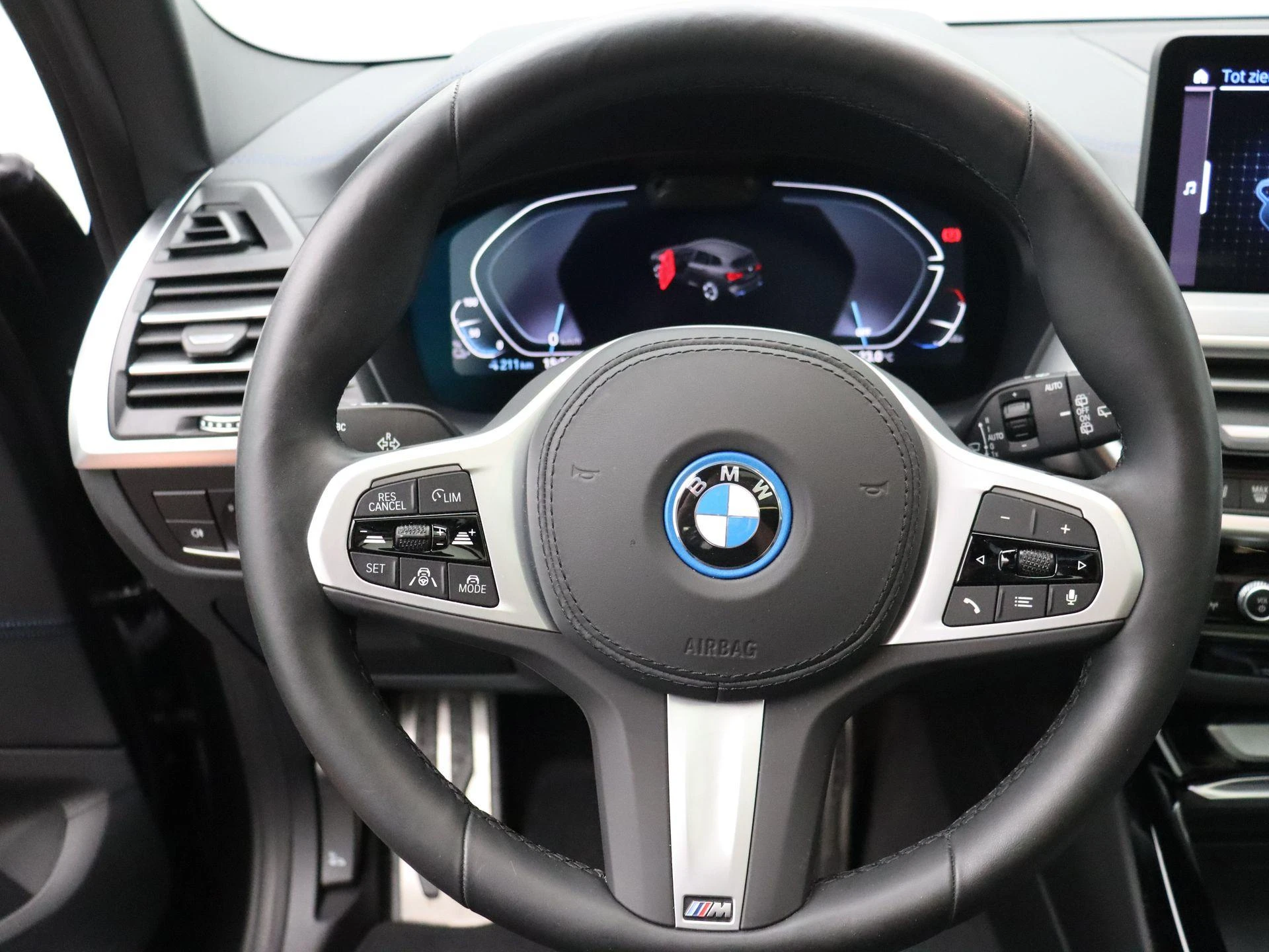 BMW-iX3-image-16