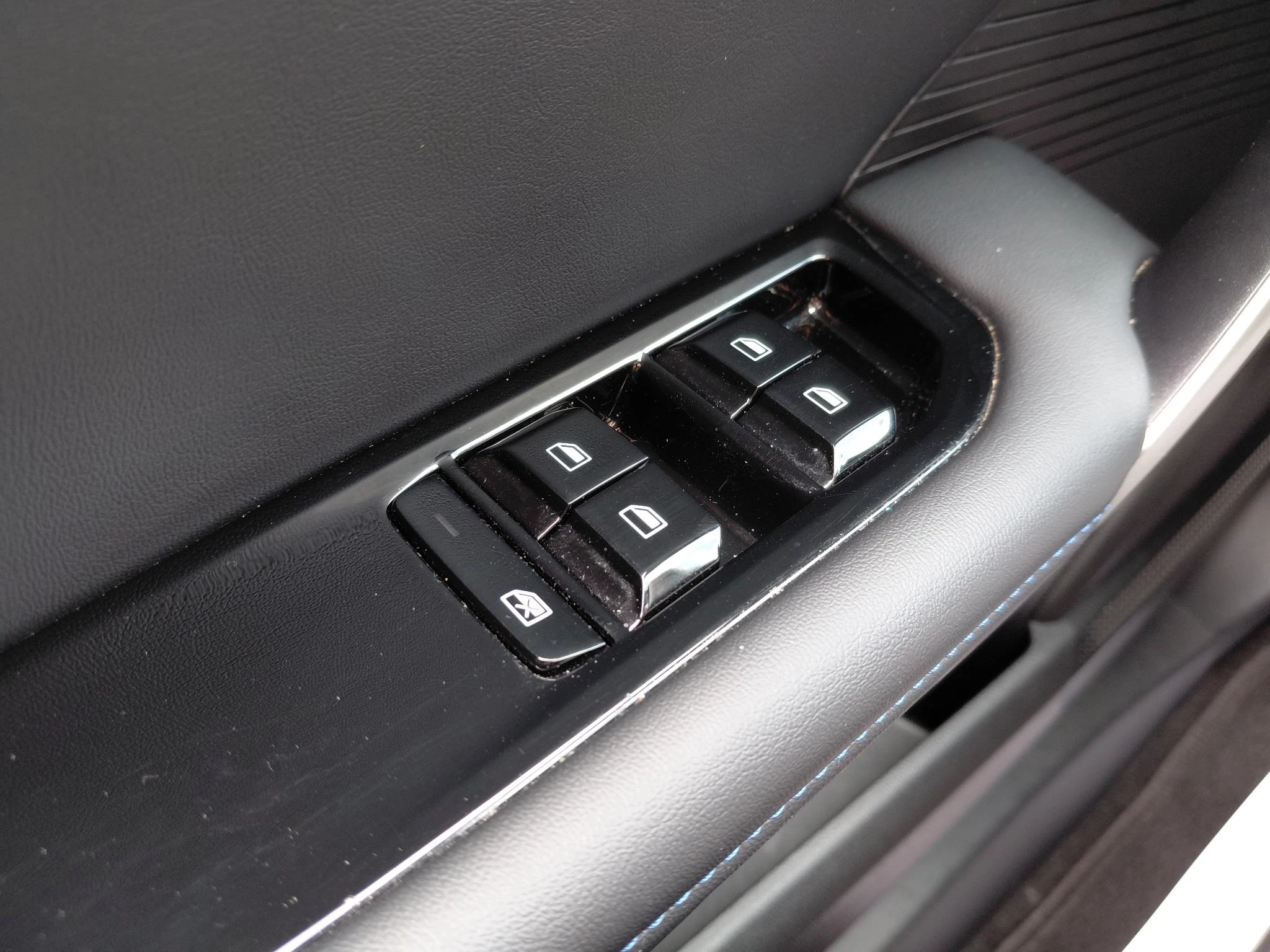 MG MG4 Luxury 64 kWh