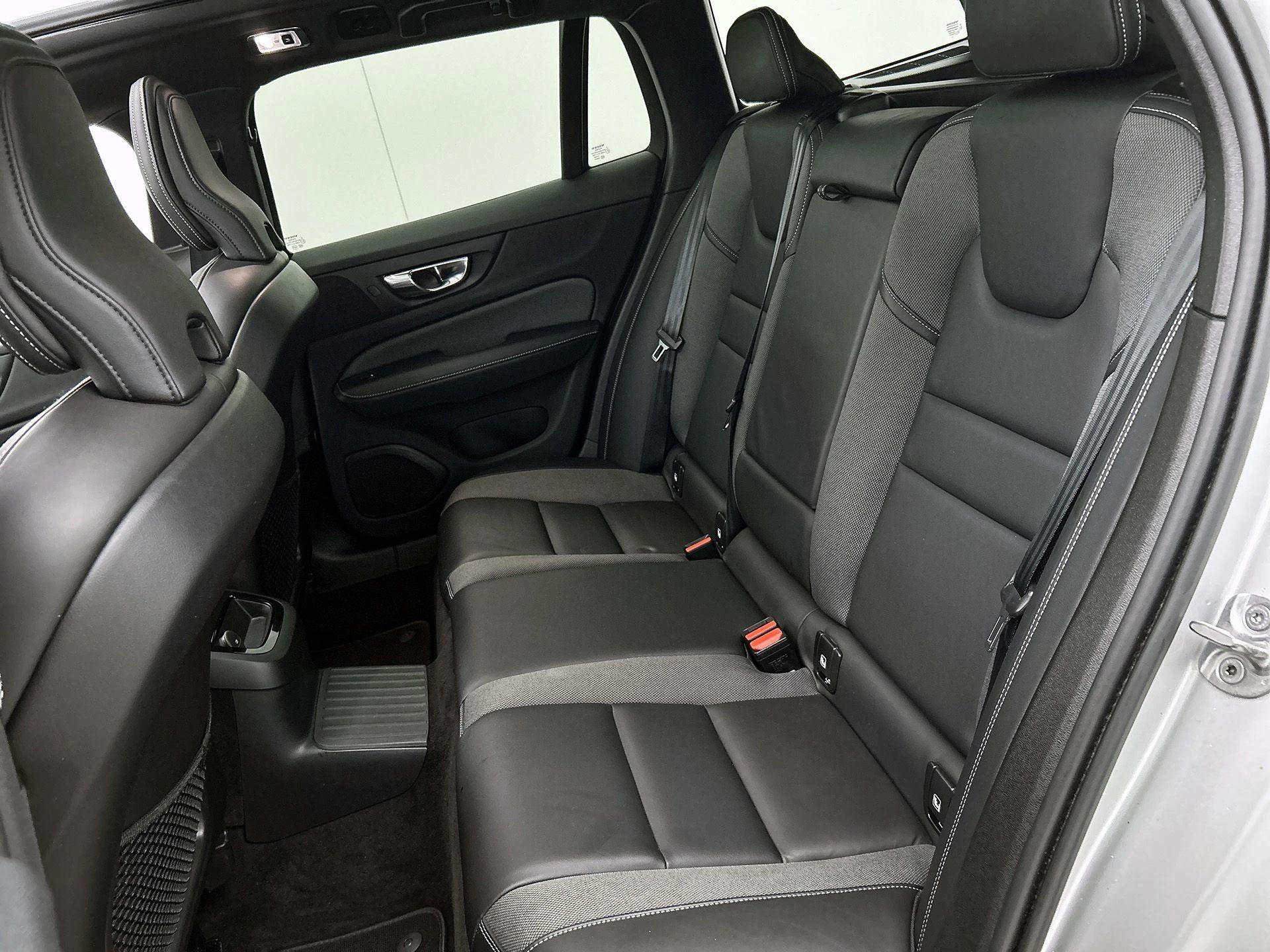 Volvo-V60-image-26