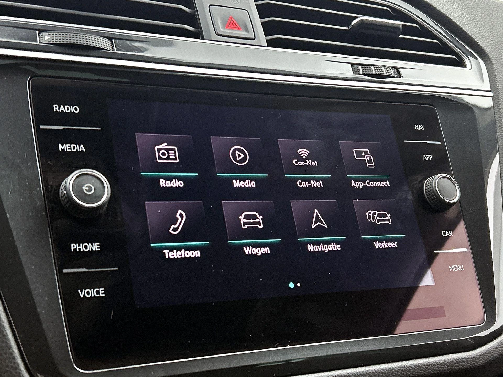 Volkswagen-Tiguan-image-31