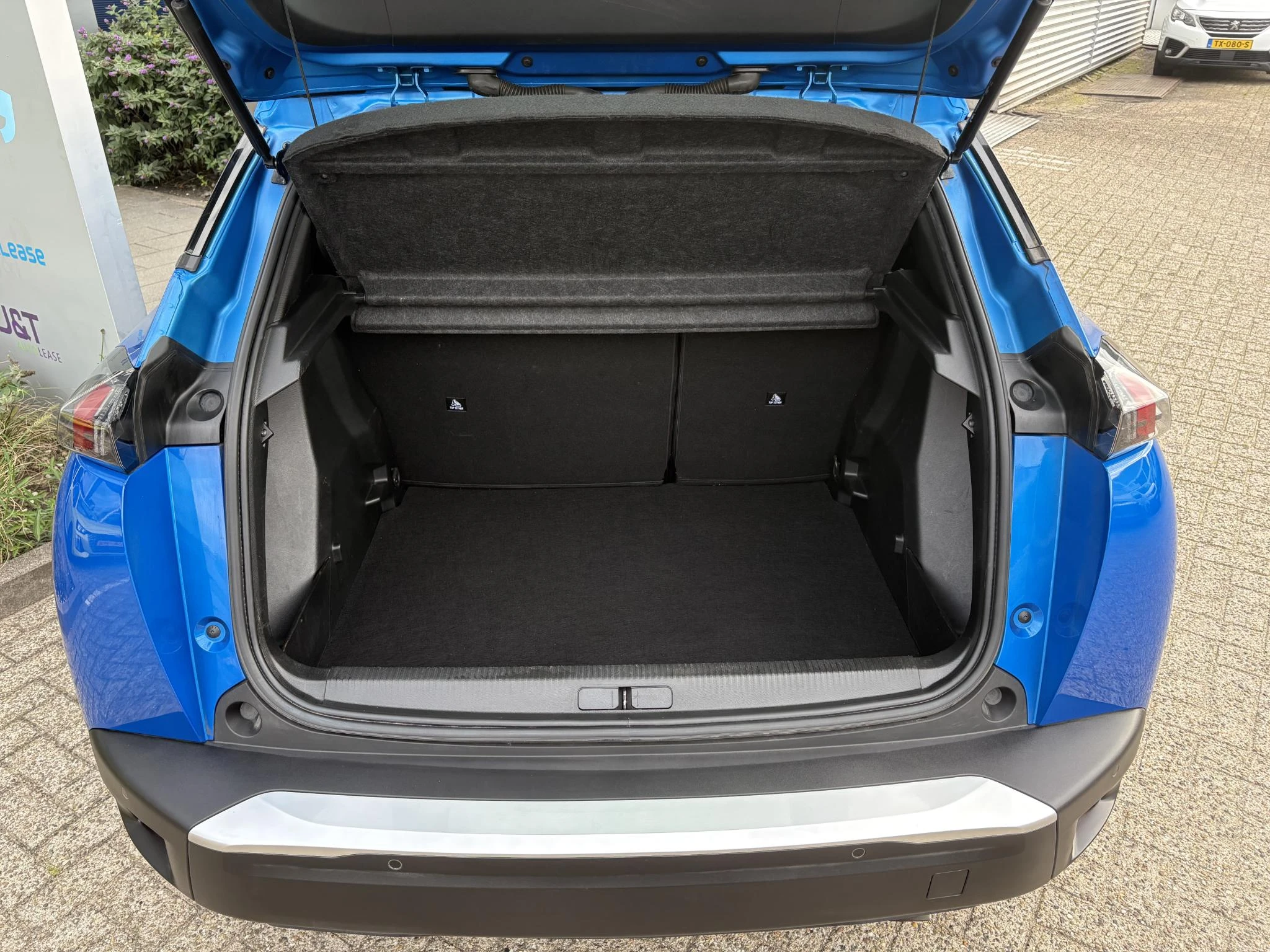 Peugeot-2008-image-16