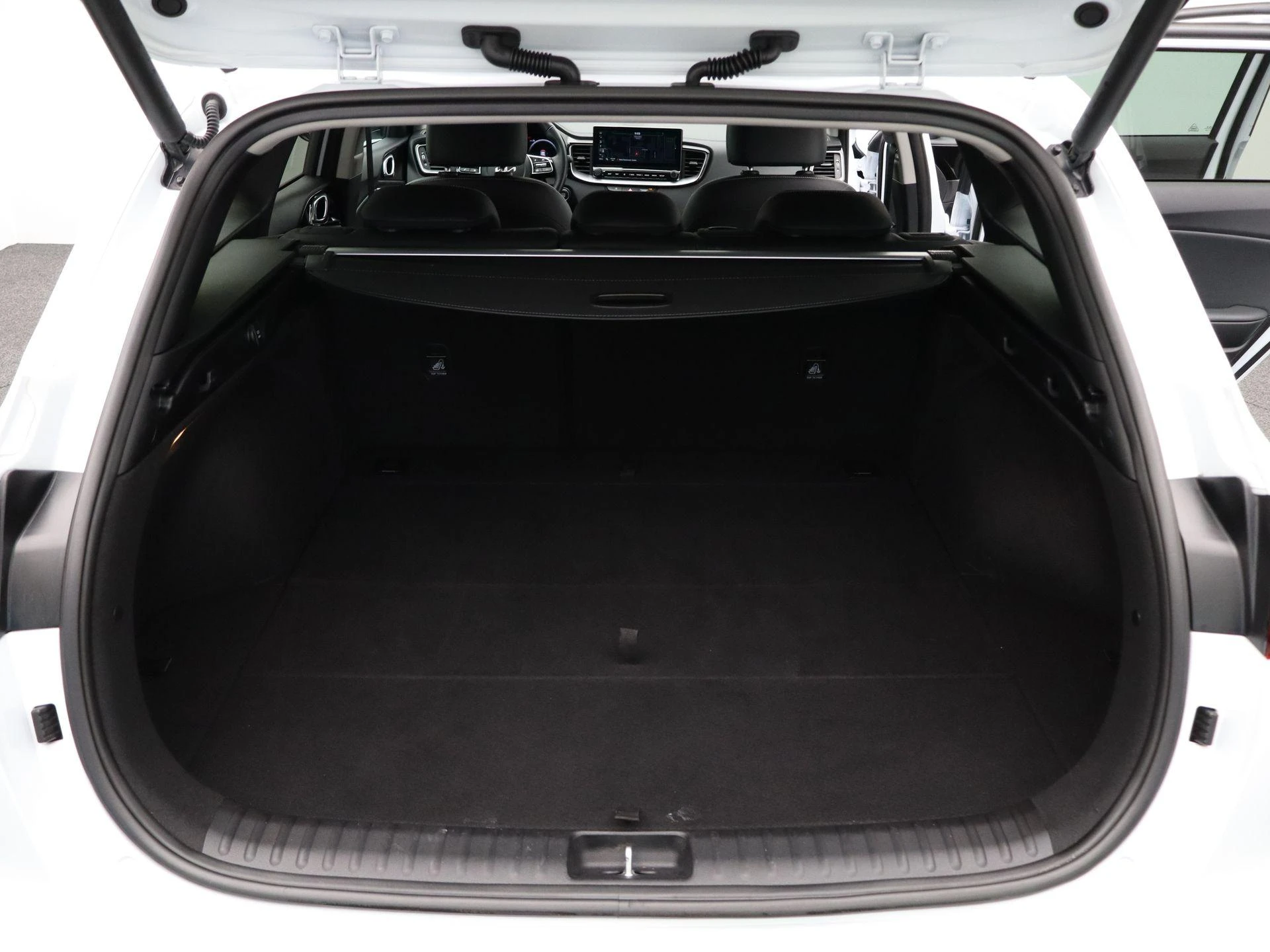 Kia-Ceed Sportswagon-image-27