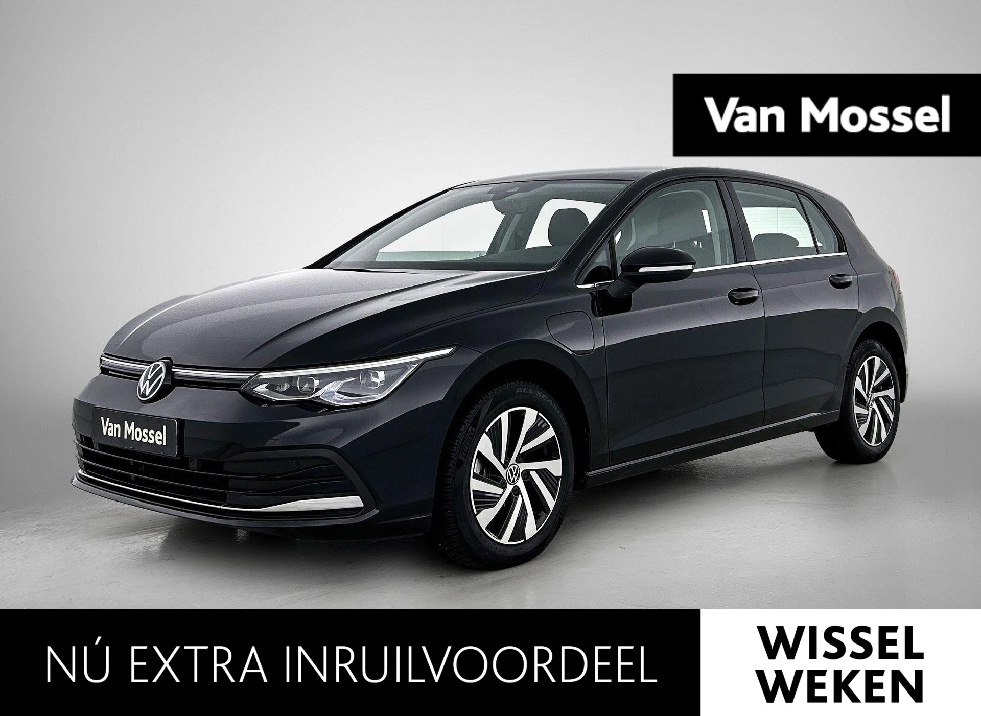 Volkswagen-Golf-image-0