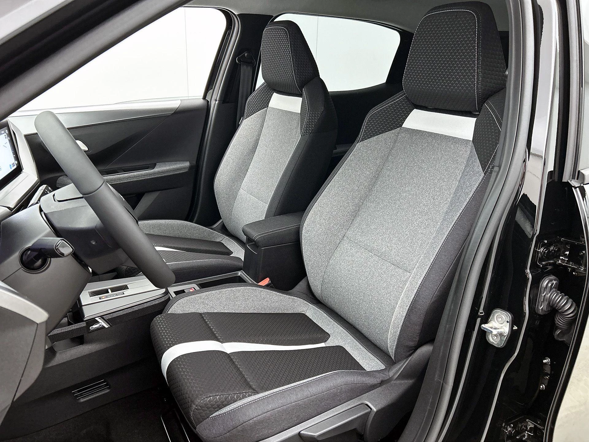 Opel-Frontera-image-36