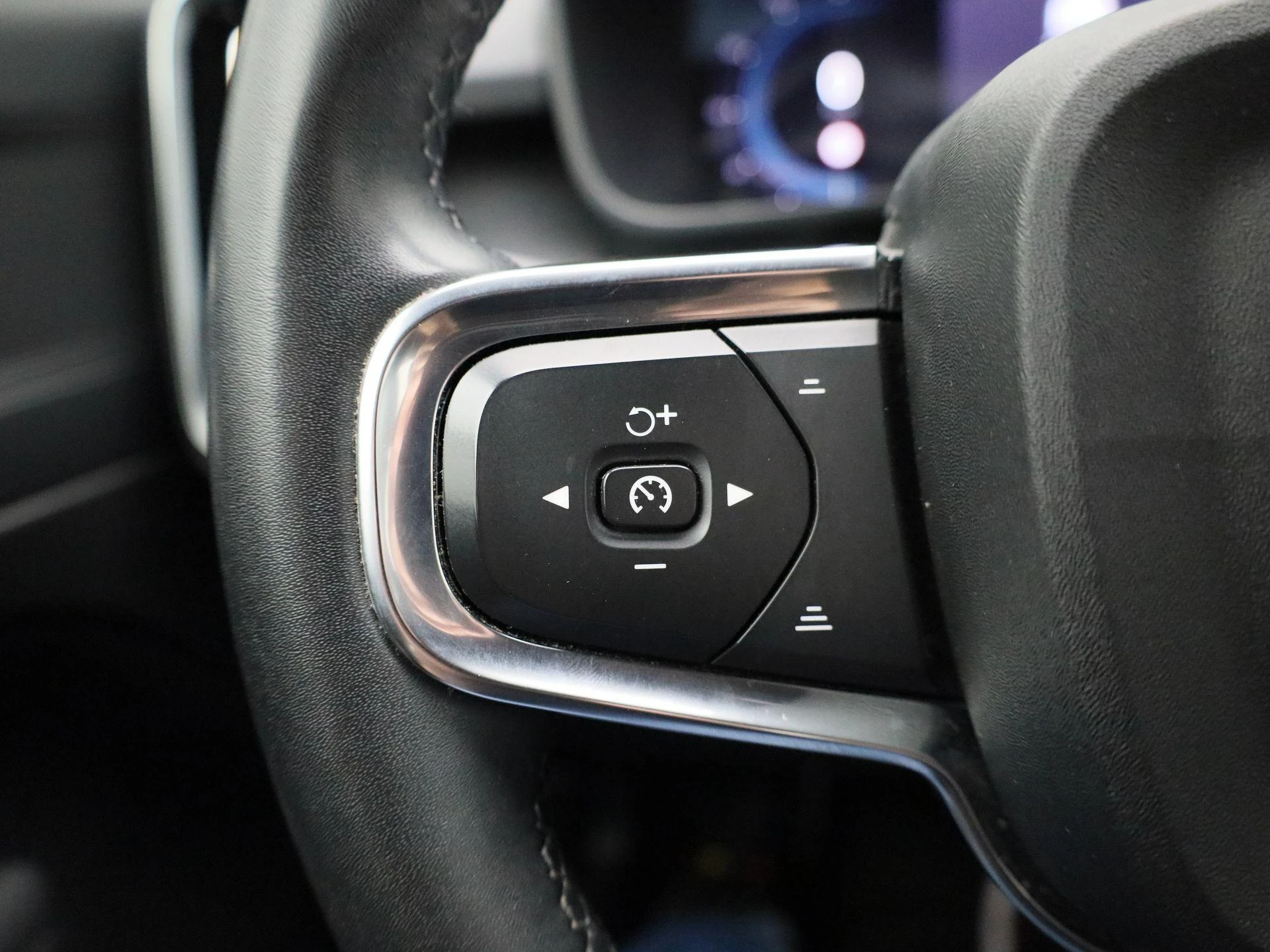 Volvo XC40 Recharge Core