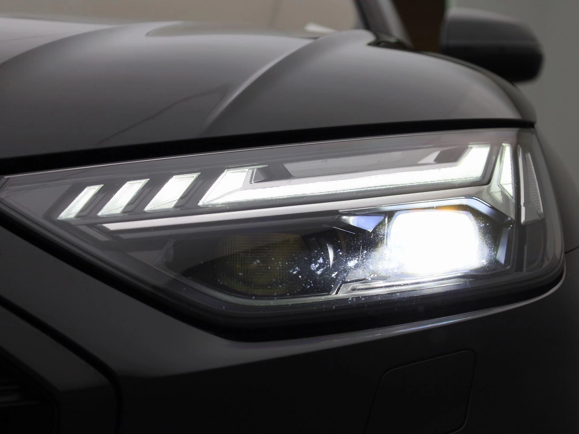 Audi Q5 50 TFSI e S edition Competition 299 PK