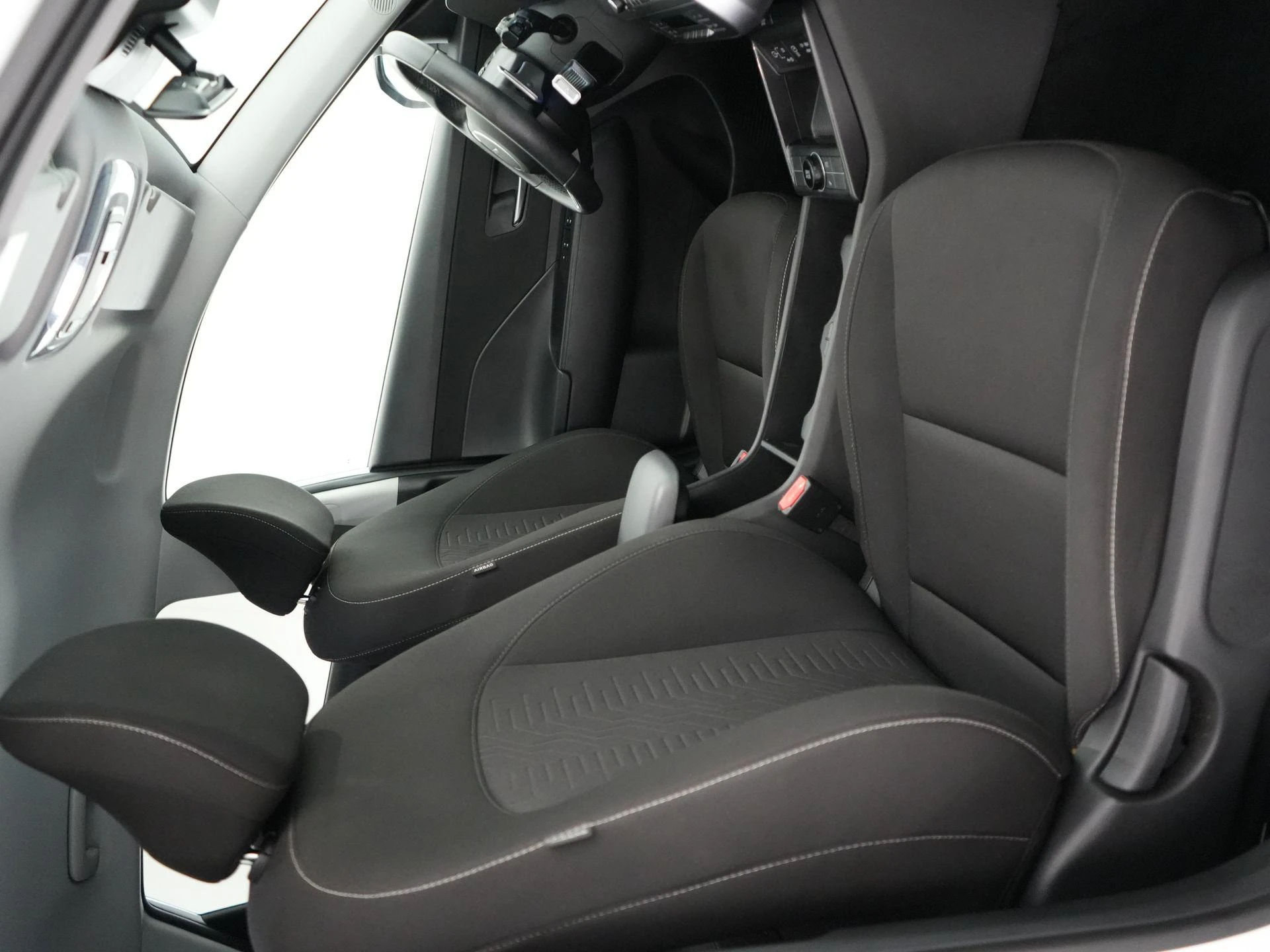 Hyundai-Kona-image-11