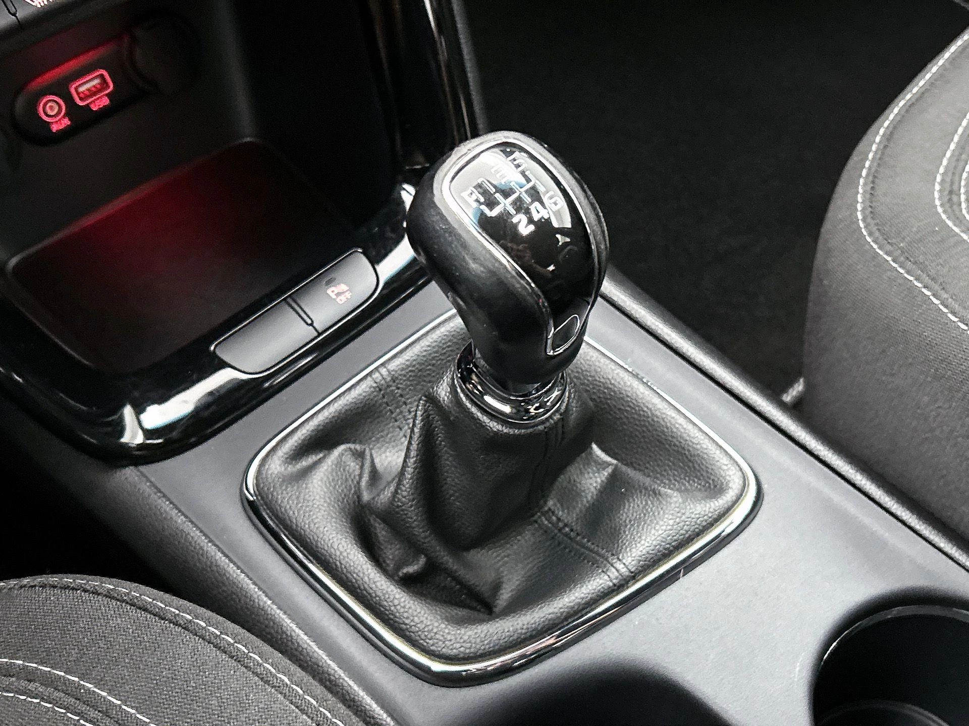 Kia-cee'd-image-16