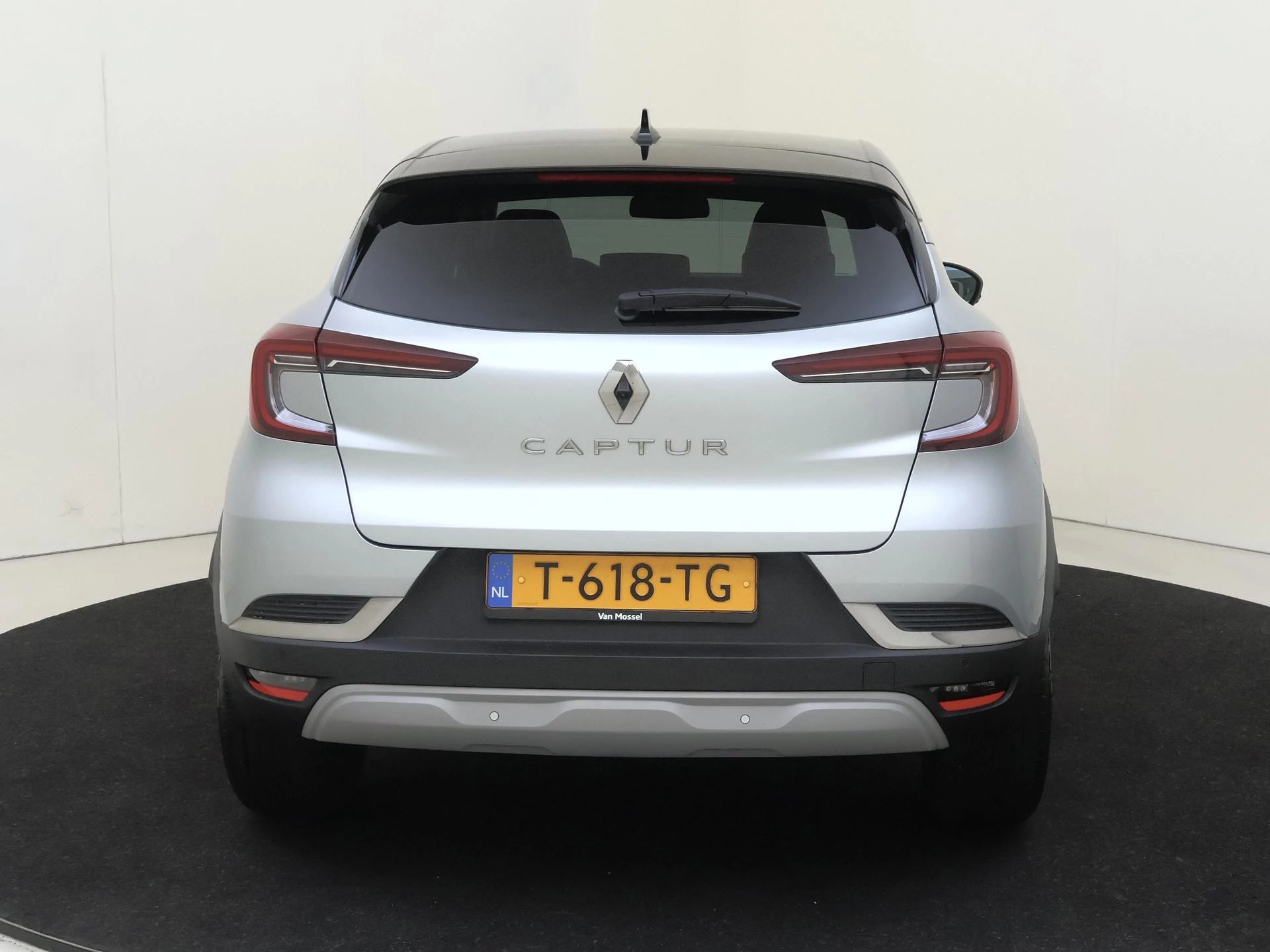 Renault-Captur-image-6