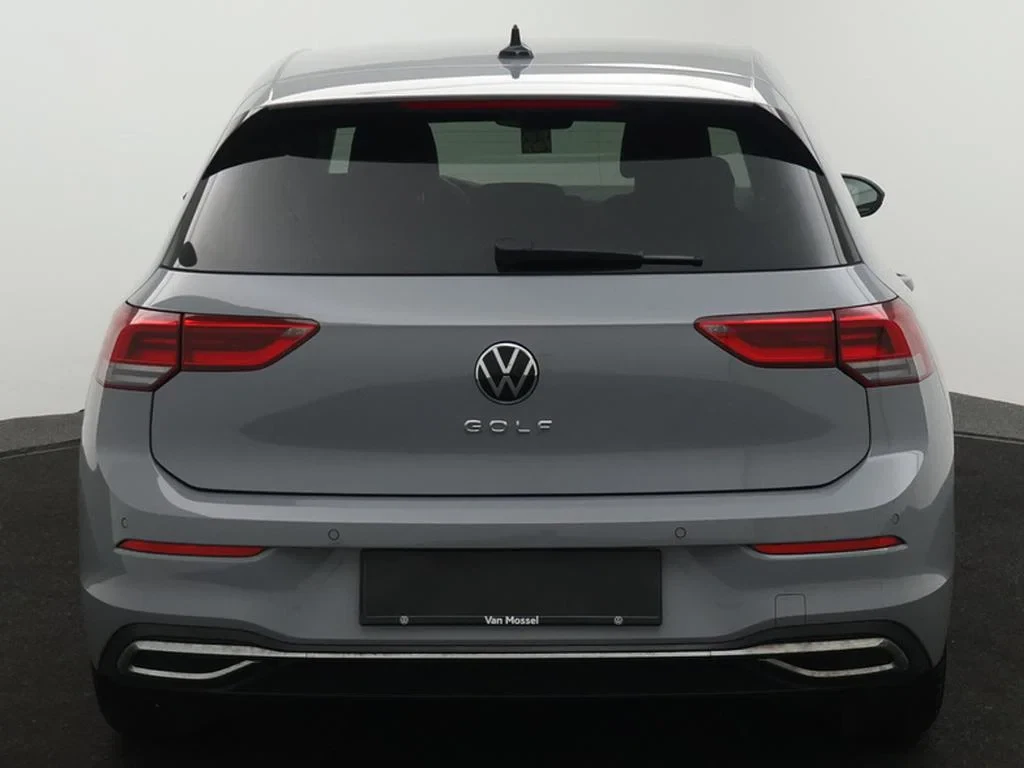 Volkswagen-Golf-image-3