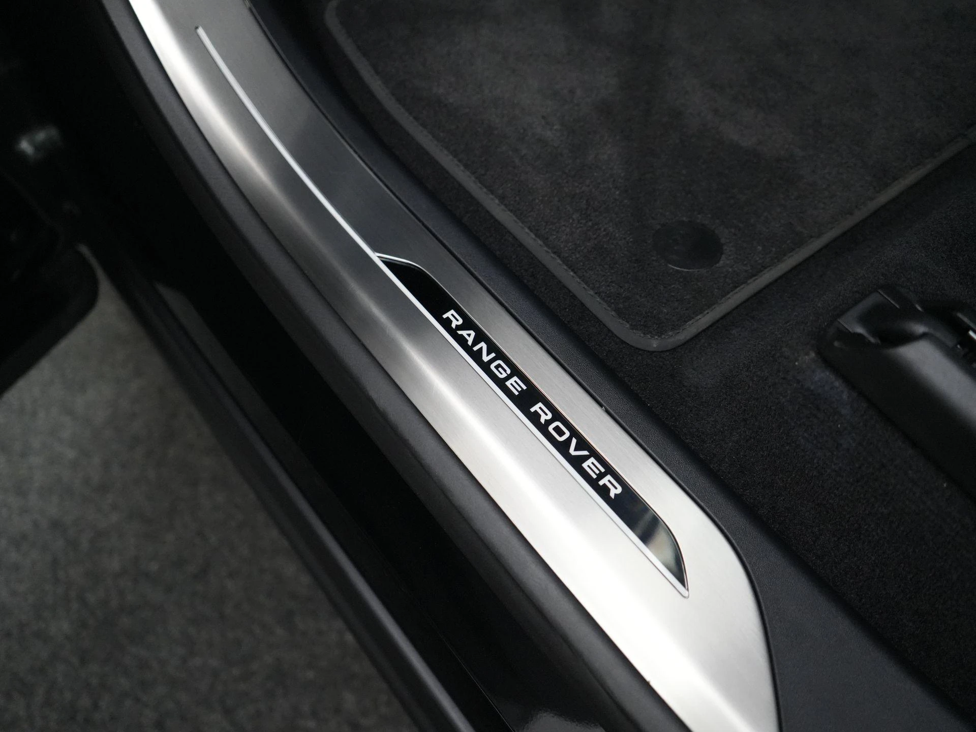 Land Rover-Range Rover Sport-image-37