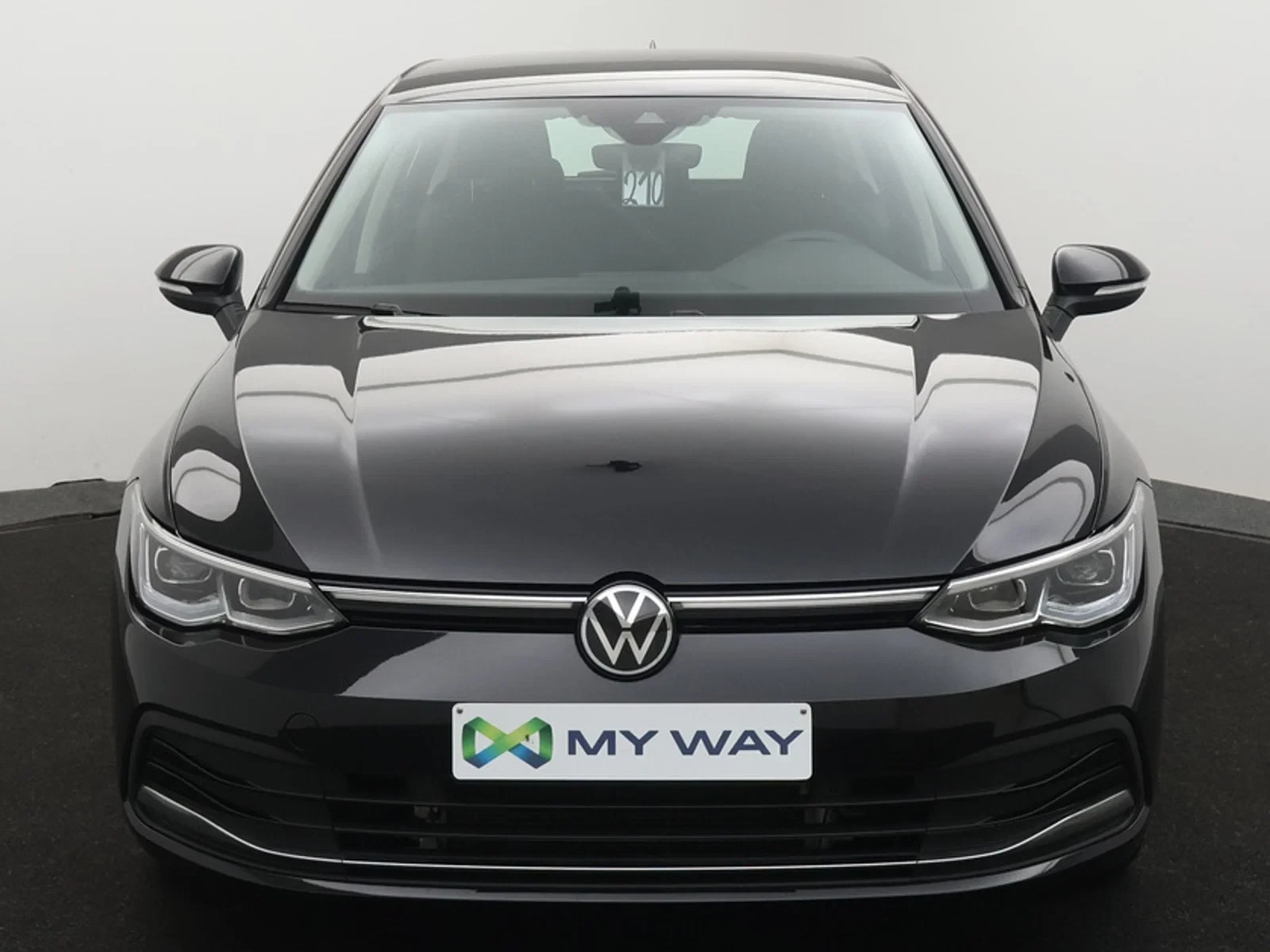 Volkswagen-Golf-image-4