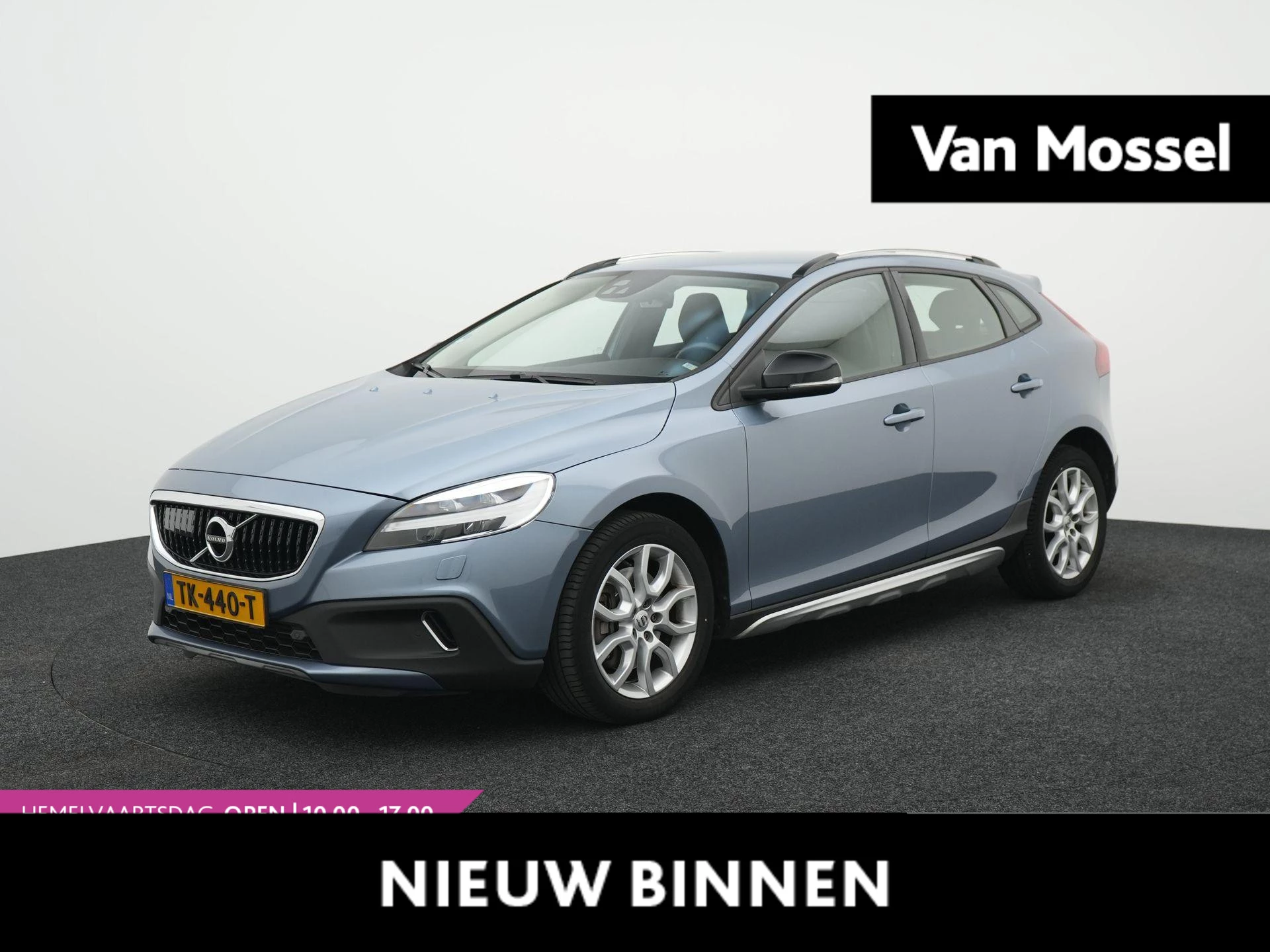 Volvo-V40-image-0