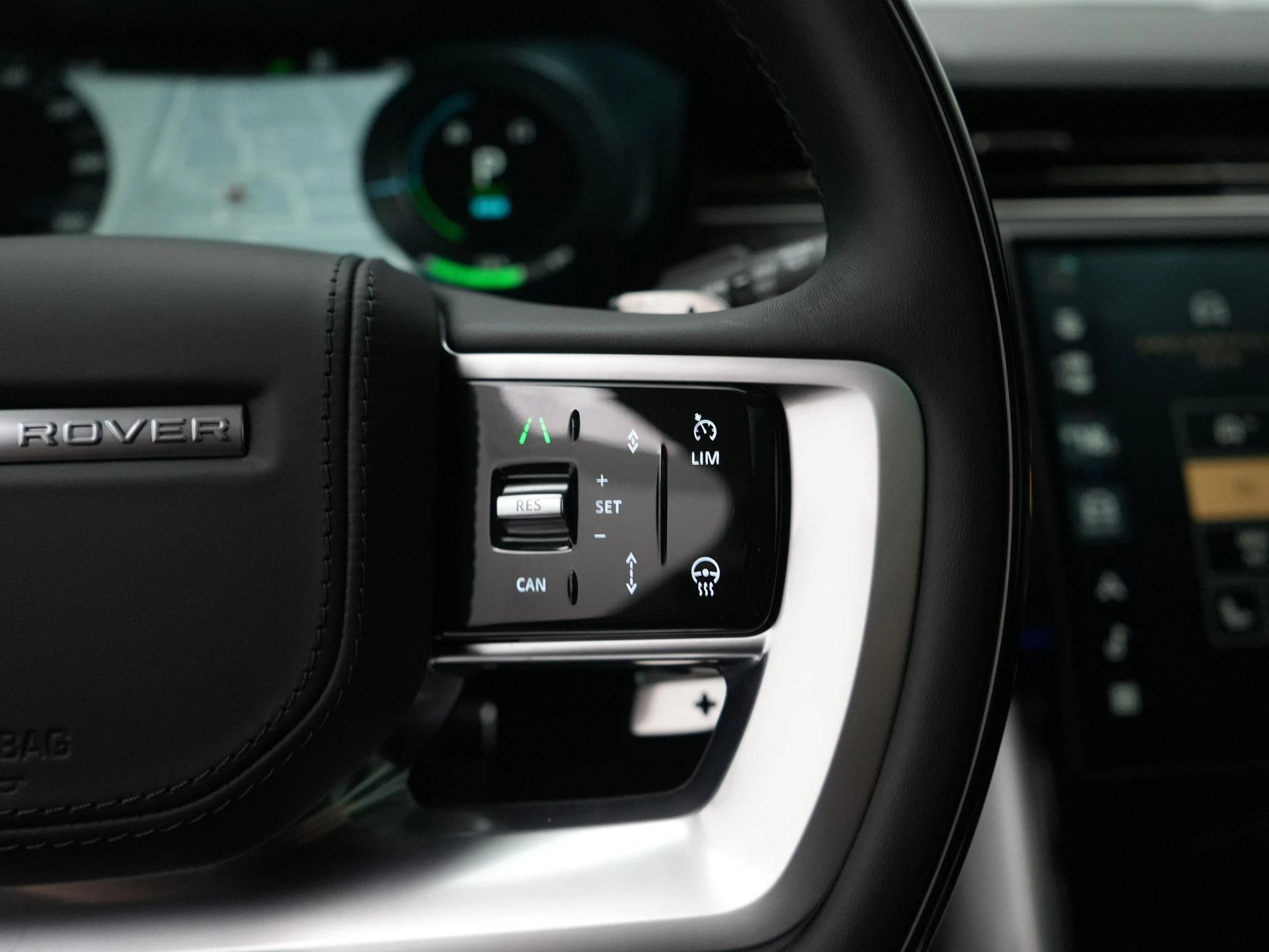 Land Rover-Range Rover-image-14