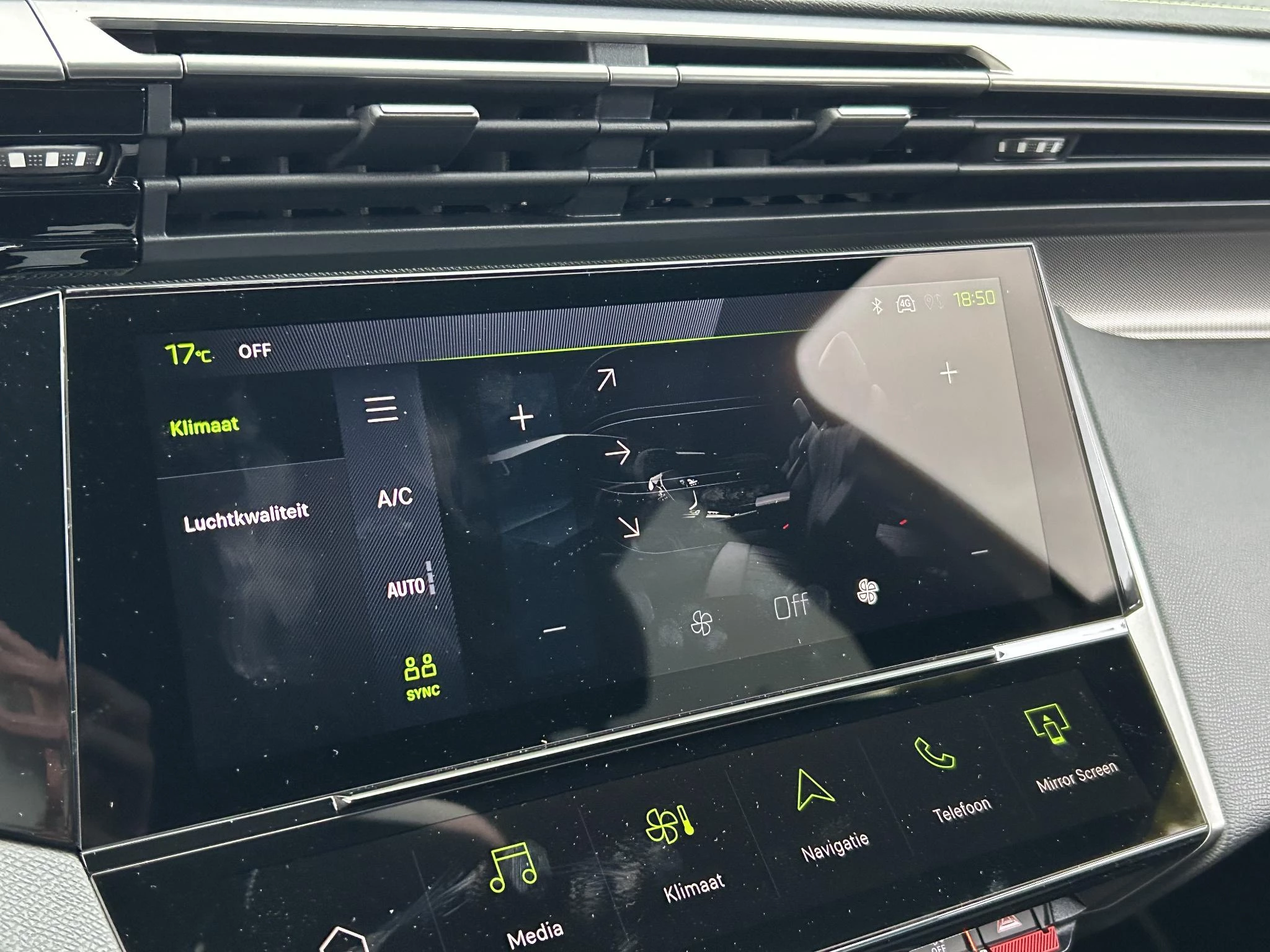 Peugeot-308-image-11