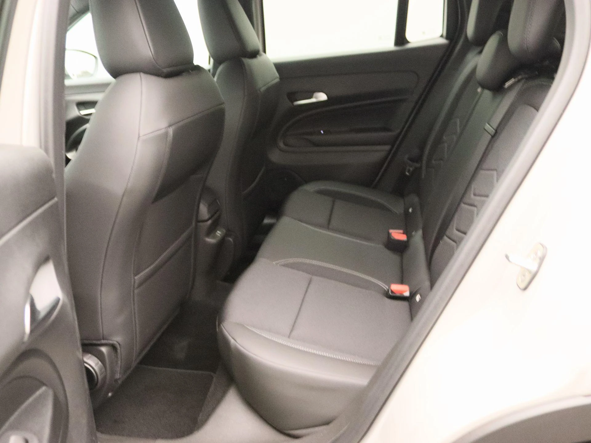 Jeep-Avenger-image-9