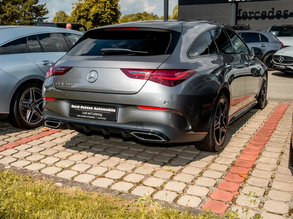Mercedes-Benz-T-Klasse 180-image-5