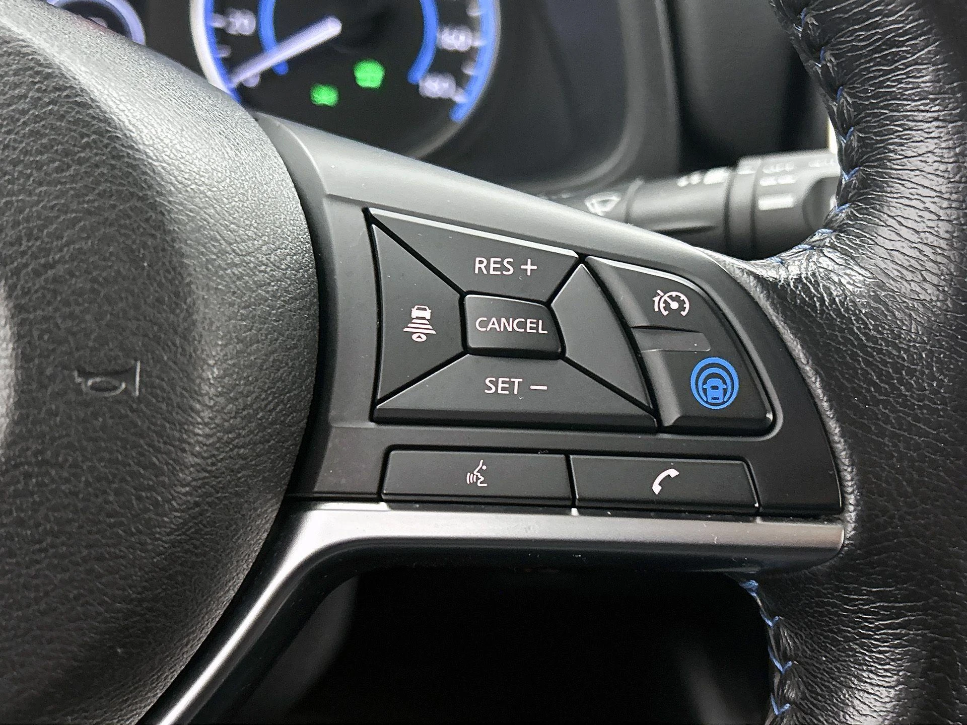 Nissan-Leaf-image-5