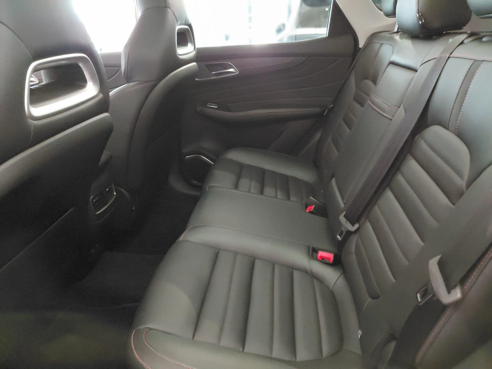 MG EHS 1.5T Luxury