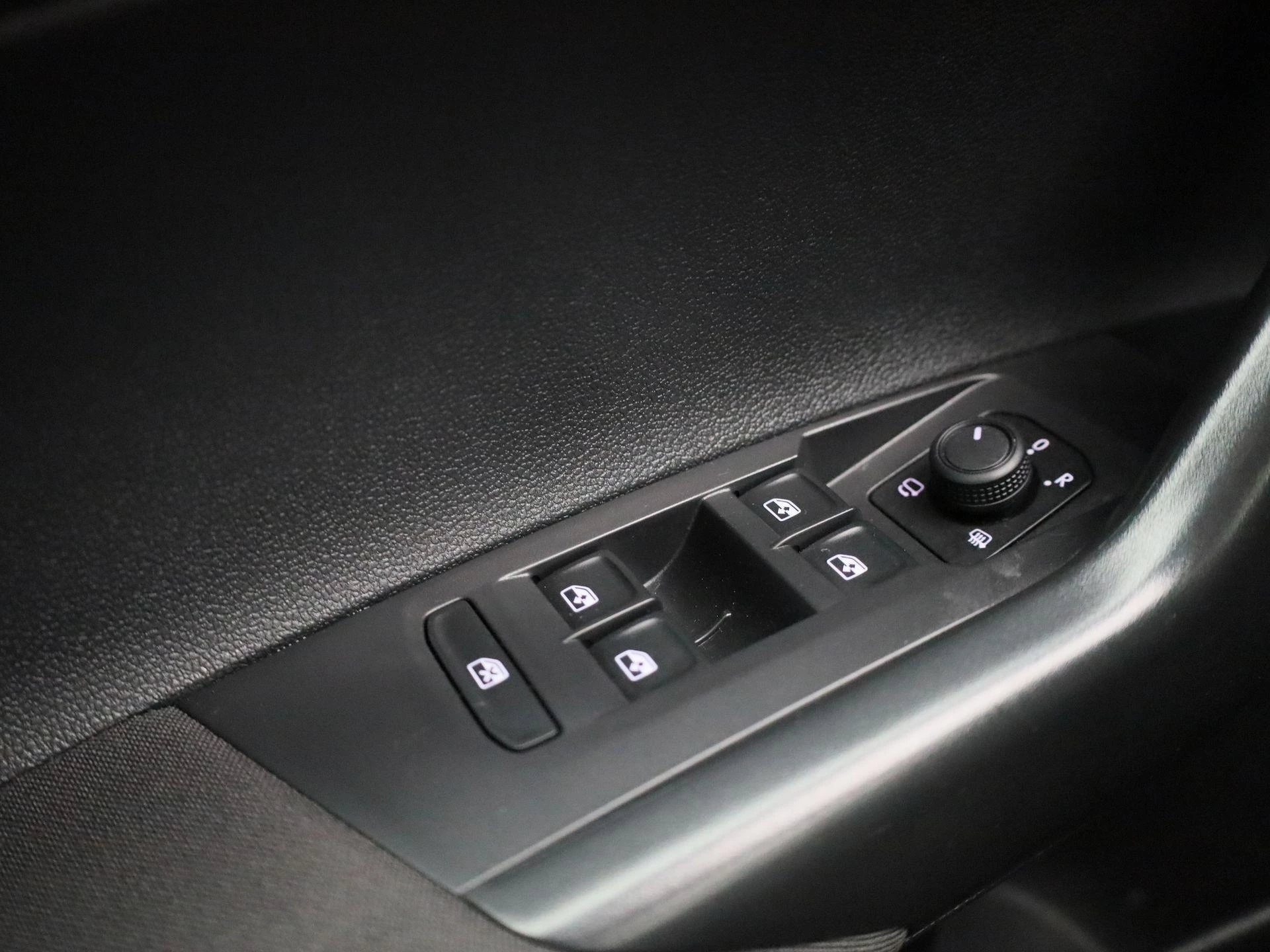 Volkswagen-Taigo-image-20