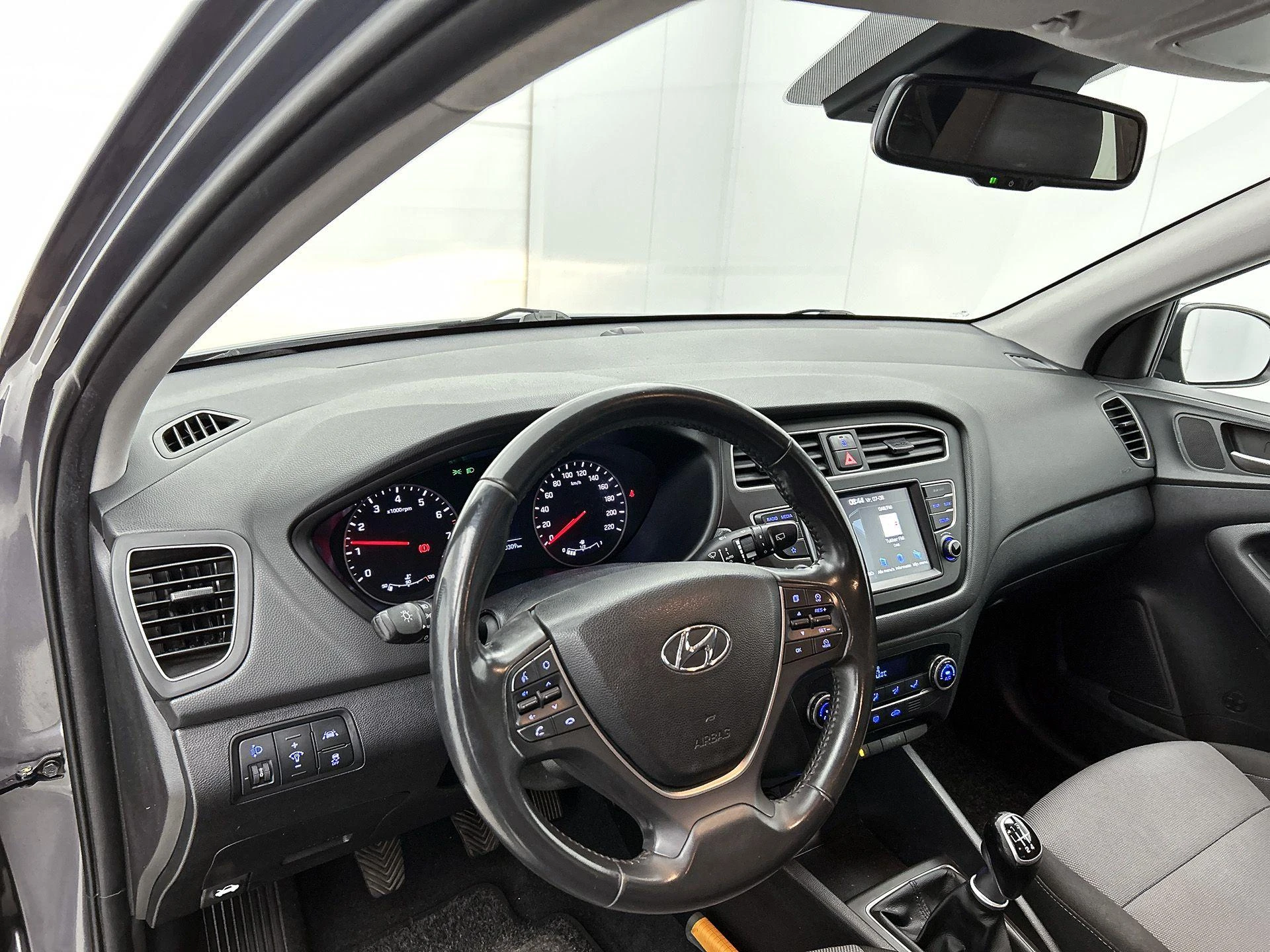 Hyundai-i20-image-16