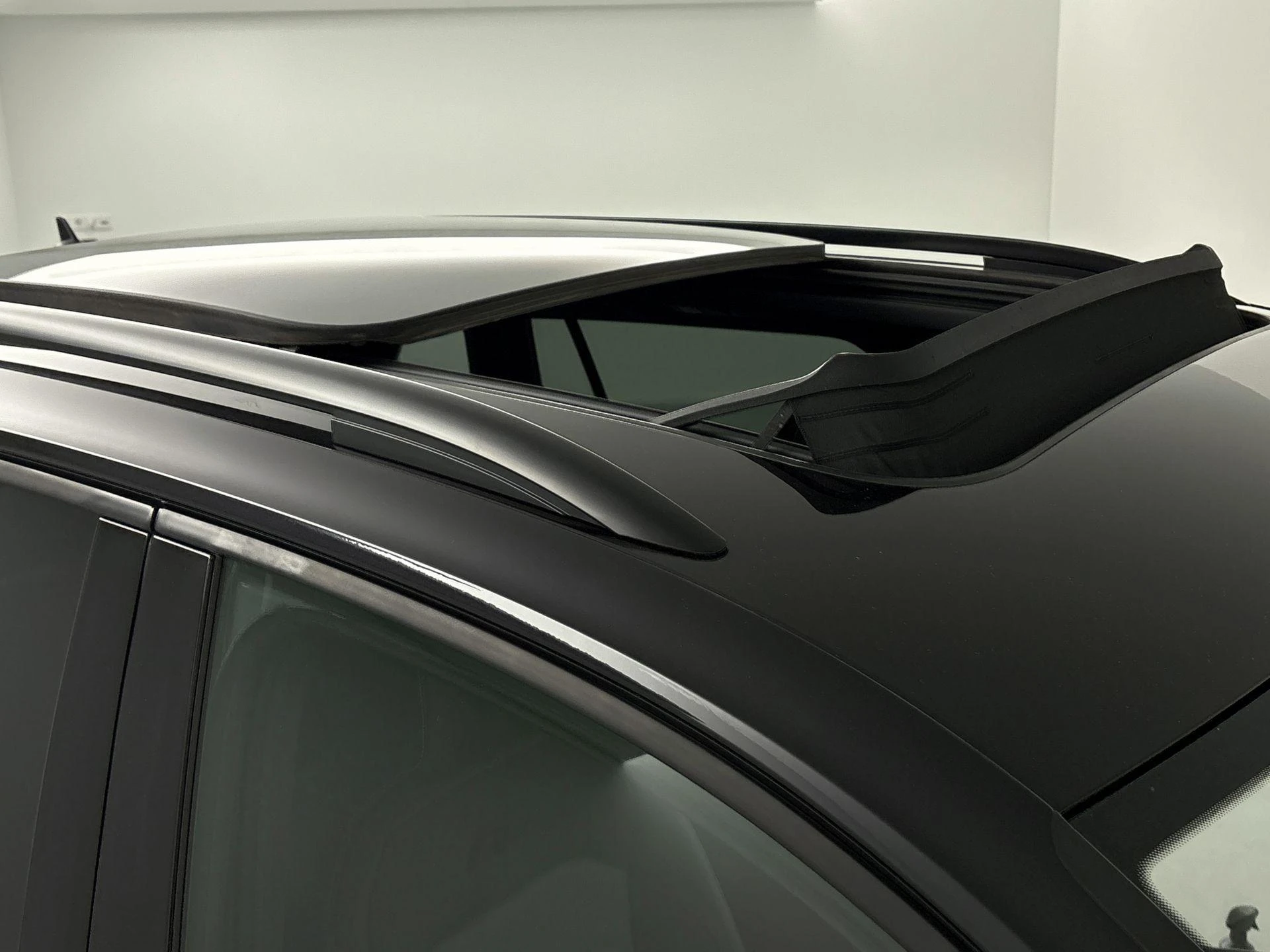 Volkswagen-Tiguan-image-25