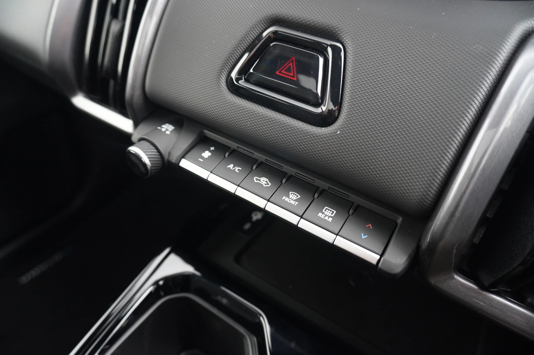 Suzuki-e Vitara-image-21