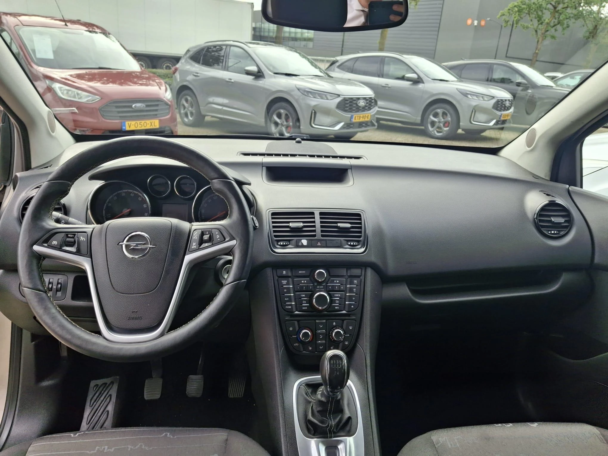 Opel-Meriva-image-11